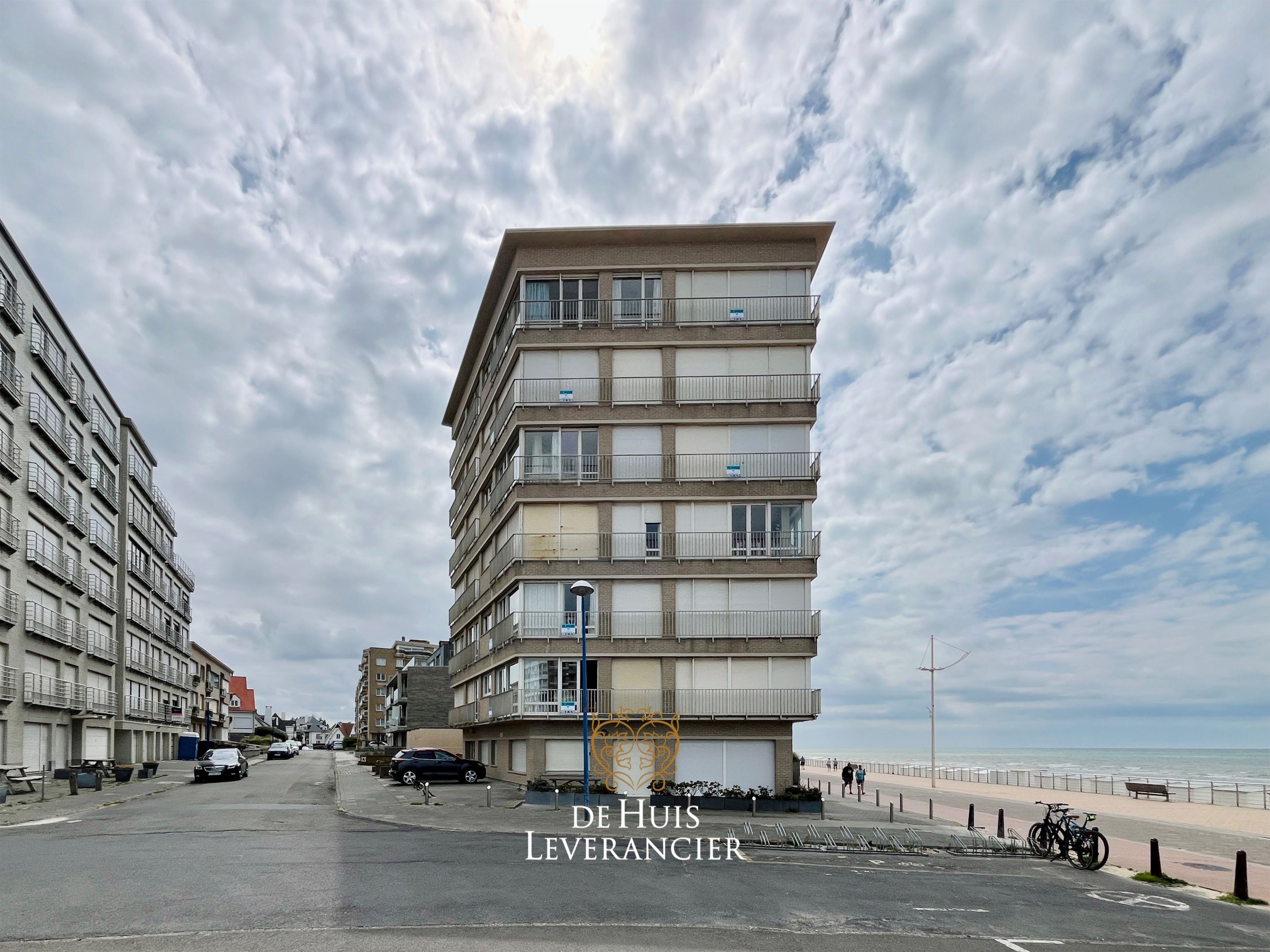 Droom gerust van wakker worden met zeezicht : ontdek jouw instapklare plekje op de Zeedijk in Koksijde foto 16