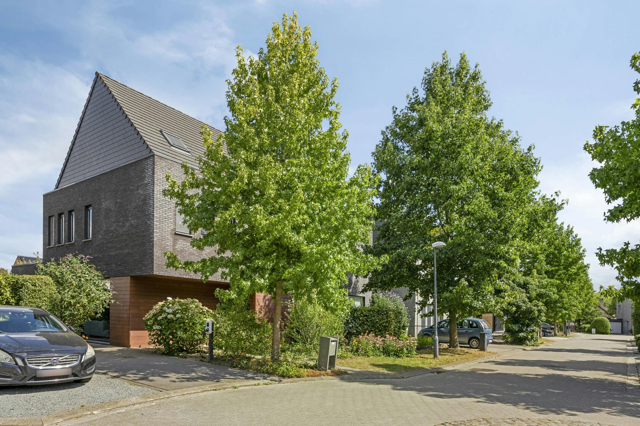 Instapklaar huis met 4 slaapkamers te koop in Gooreind! foto 2