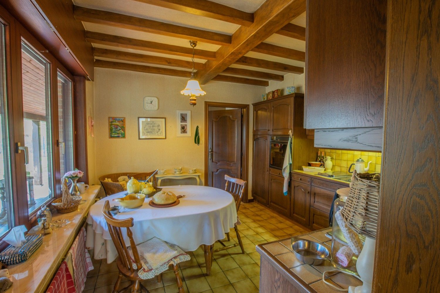 Rustig gelegen alleenstaande woning met westgerichte tuin en unieke bouwvergunning foto 9