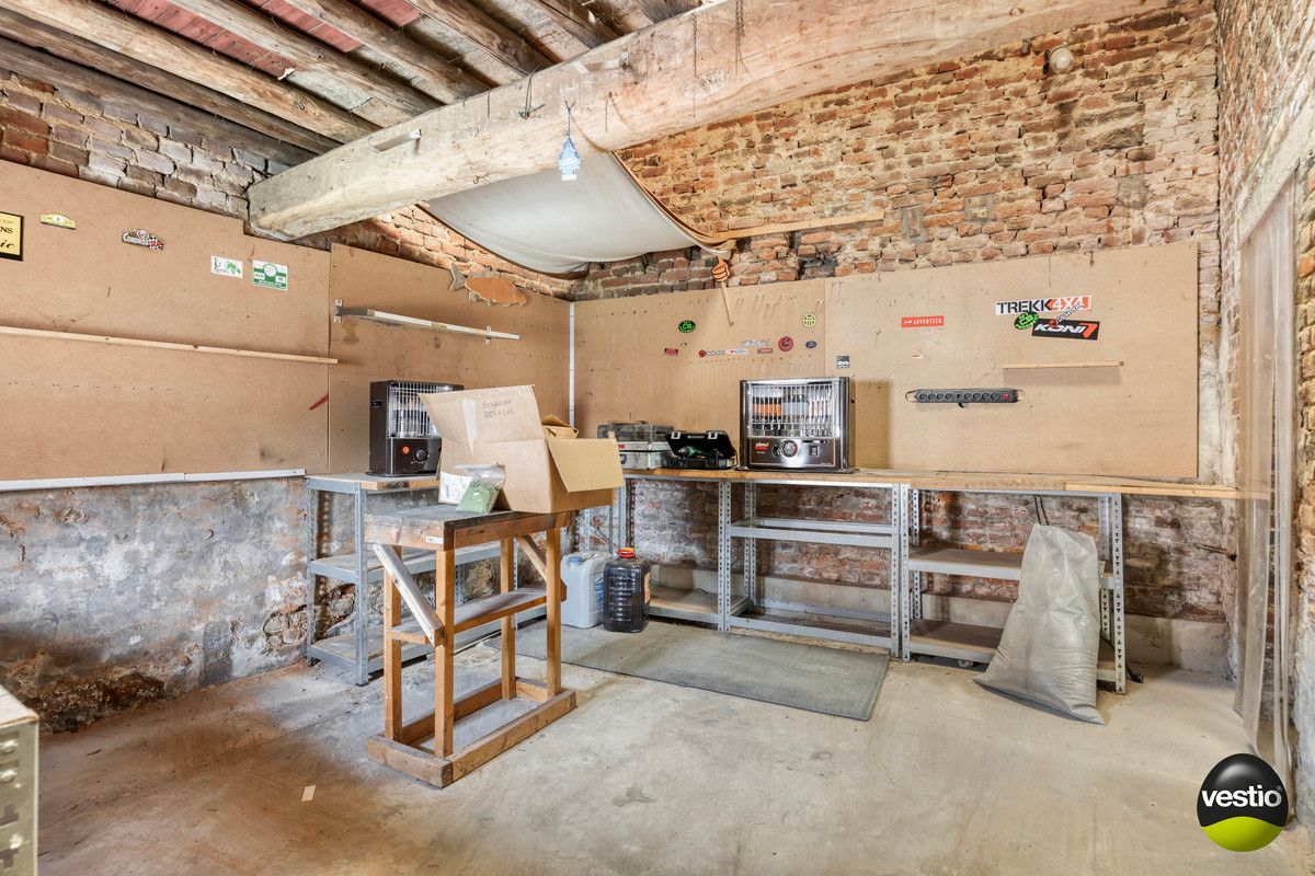 RUSTIG GELEGEN KARAKTERVOLLE AUTHENTIEKE WONING OP 6A85CA TE LAUW. foto 29