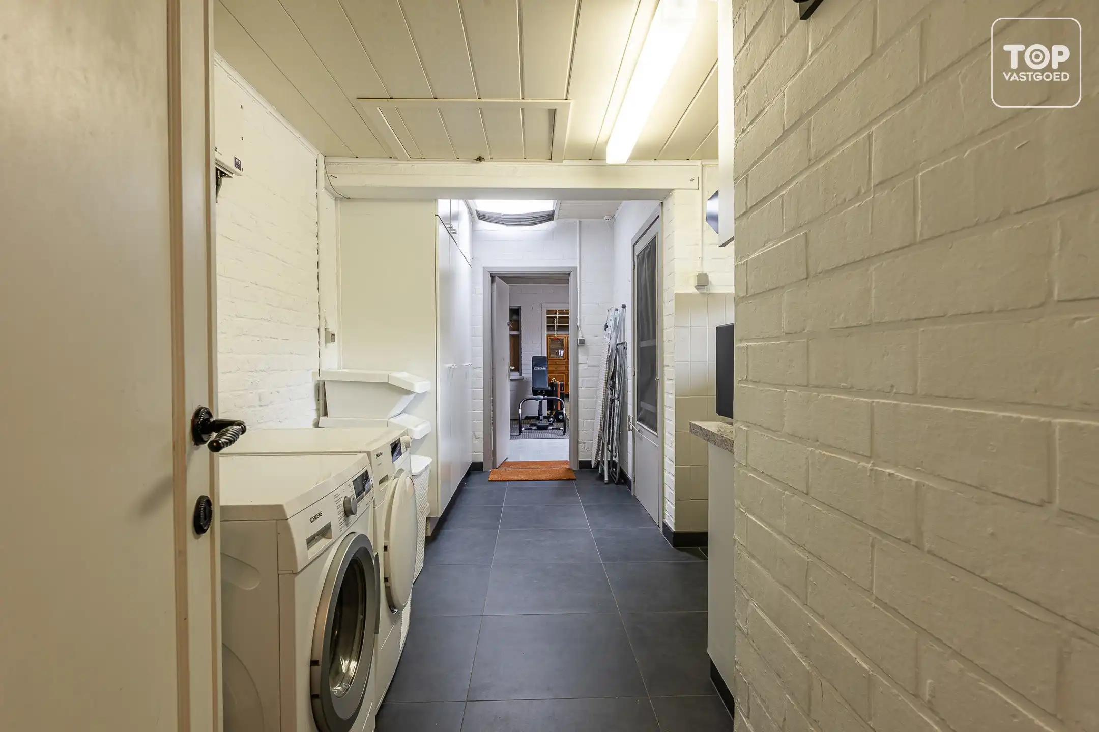 Instapklare woning met 4 slaapkamers op toplocatie in Drongen foto 20