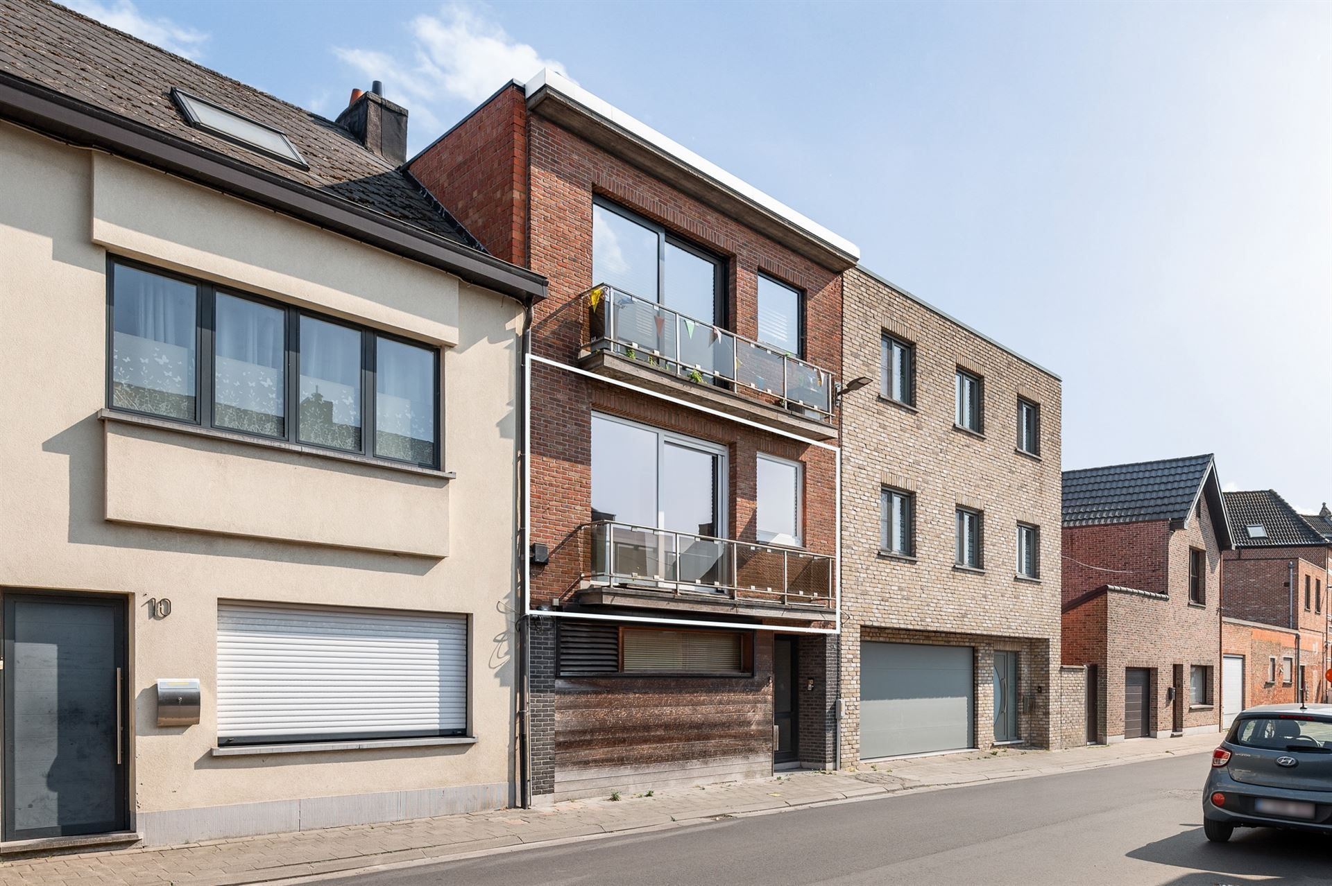 GOED GELEGEN APPARTEMENT IN EEN KLEINE RESIDENTIE VAN 3 APP foto {{pictureIndex}}