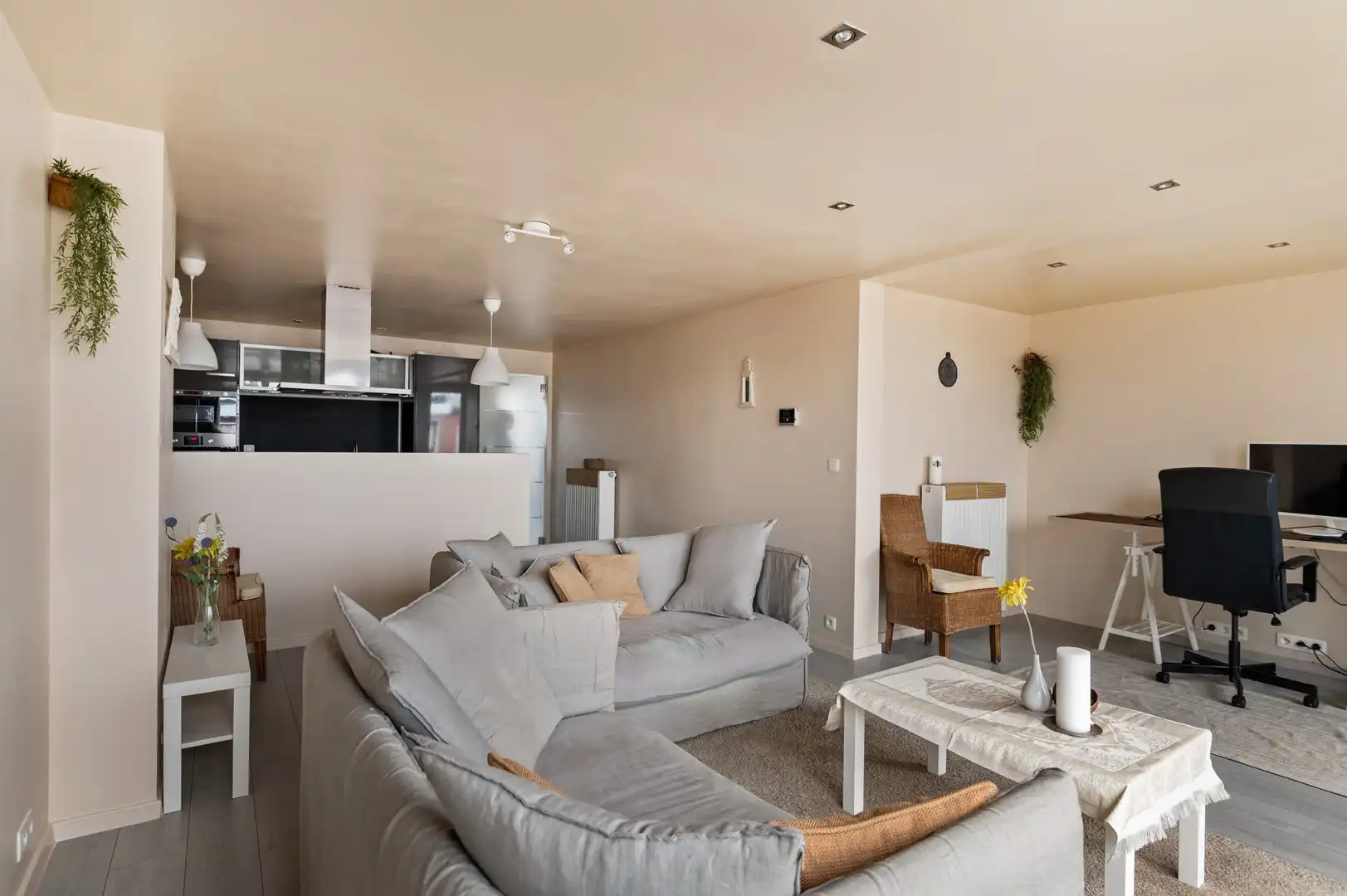 Lichtrijk ruim app. met EPC B en kelderberging in Deurne foto 4