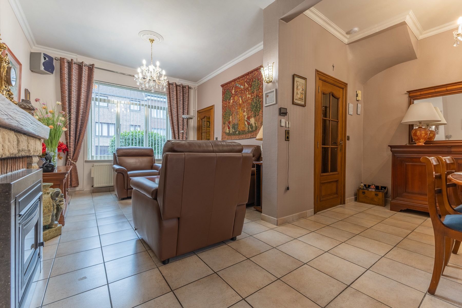 Goed gelegen woning met 3 slaapkamers foto 8