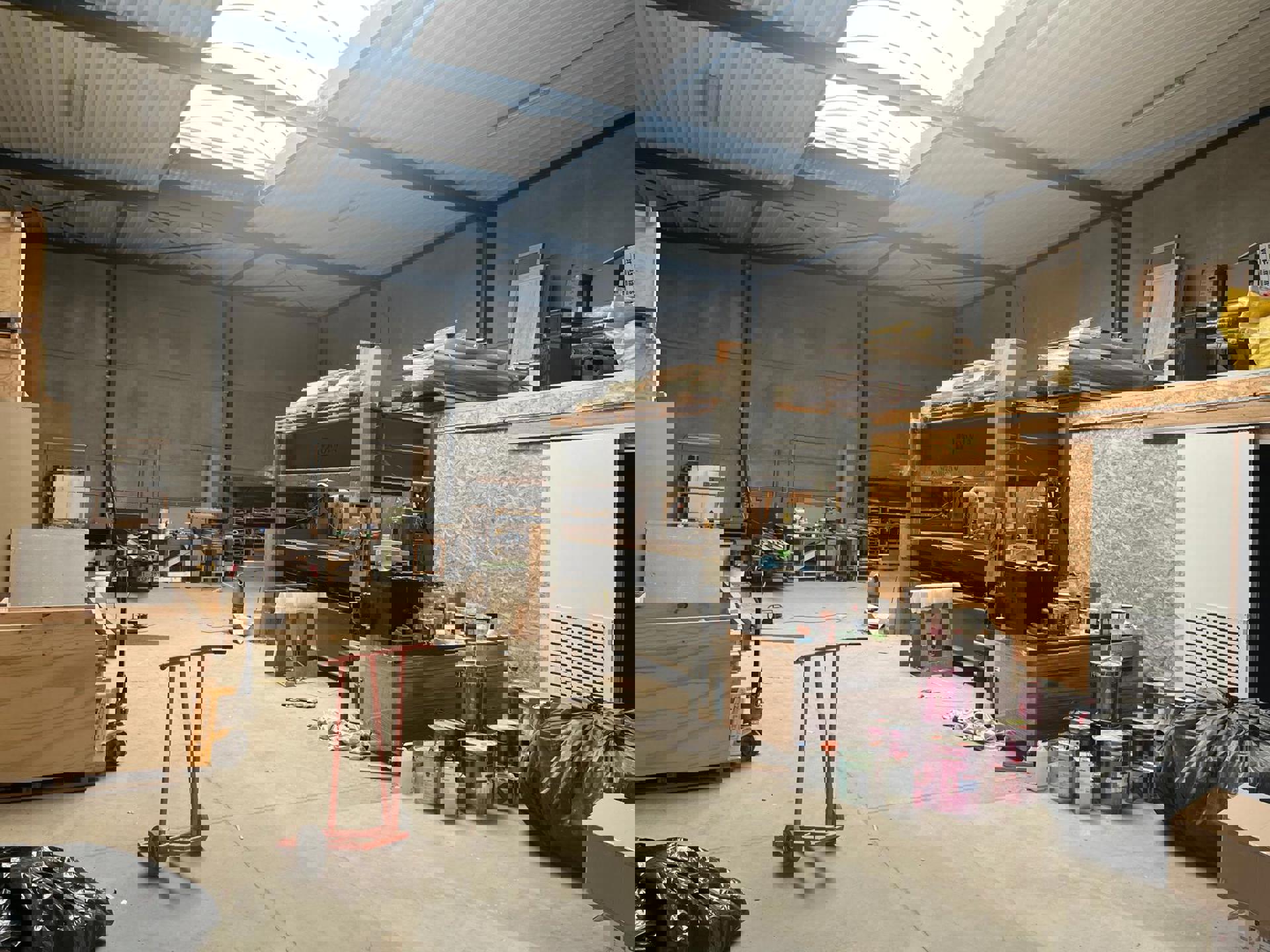 Magazijn 342m² met kantoor 54m² te Ranst foto 4