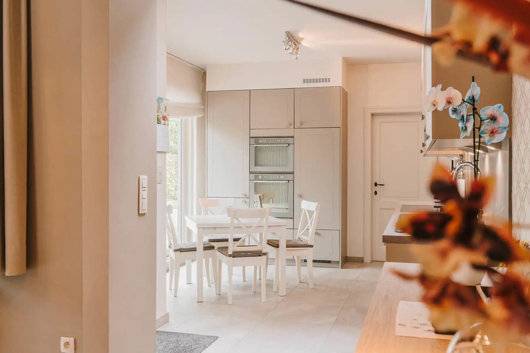 Gerenoveerde, instapklare woning op mooi perceel van 5are foto 9