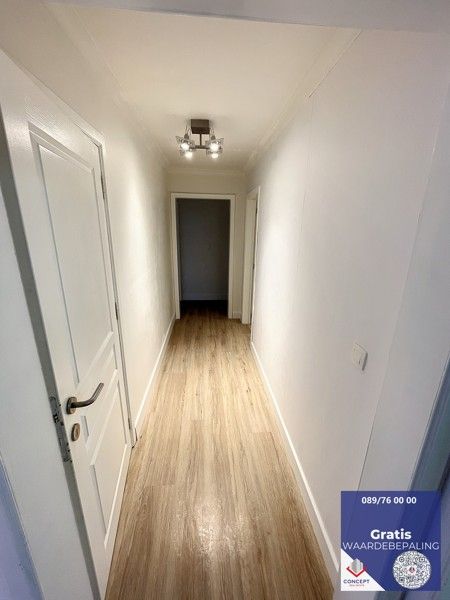 Ruim gelijkvloers appartement met centrumligging en private inkom foto 8