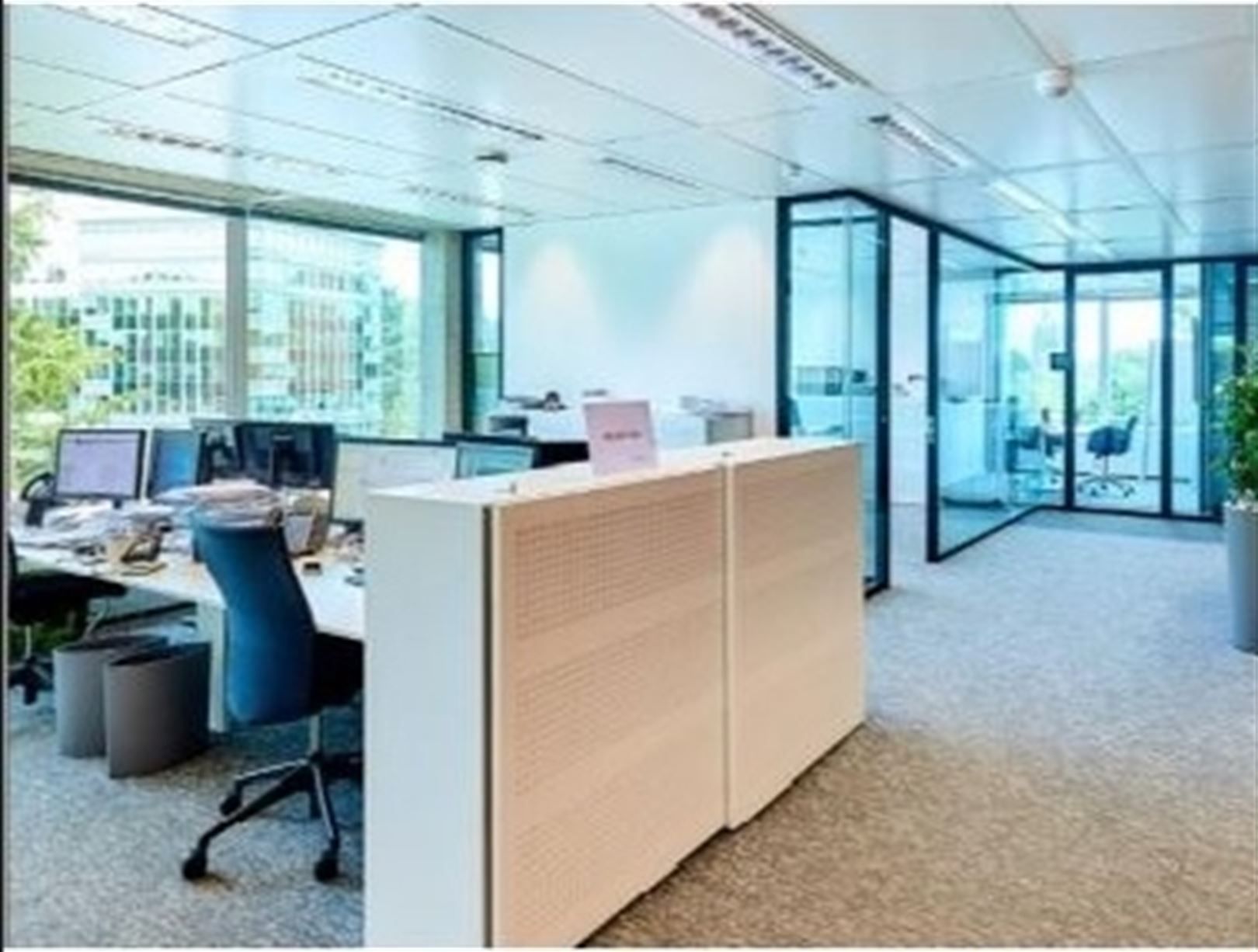 HULPE 187-189: 795m² foto 4