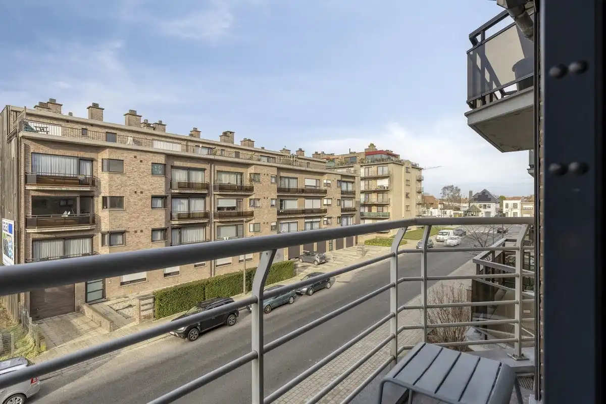 Appartement met 2 terrassen en garage te koop in Wilrijk foto 7
