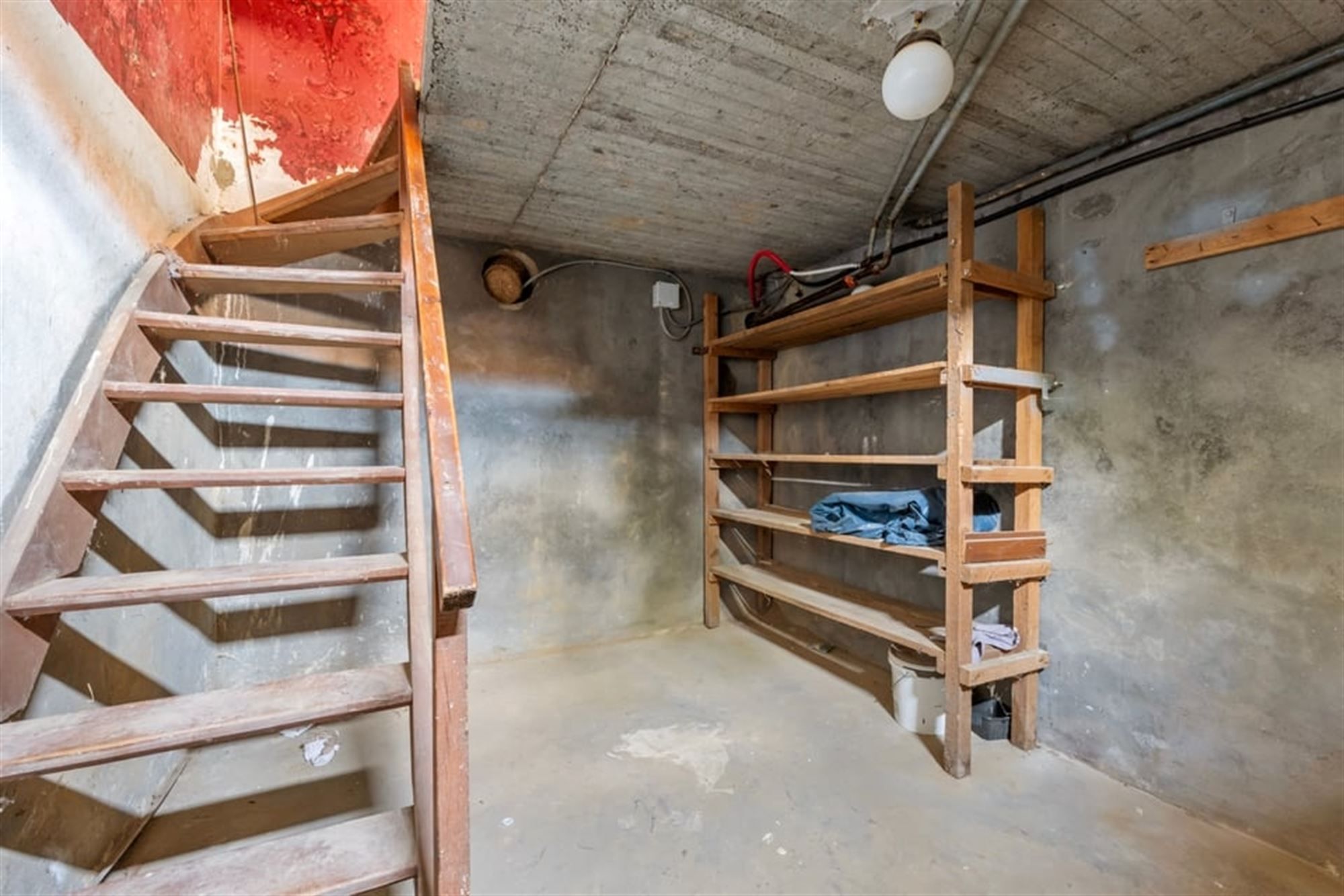 TE RENOVEREN GEZINSWONING AAN DE STADSRAND VAN SINT-TRUIDEN  foto 23