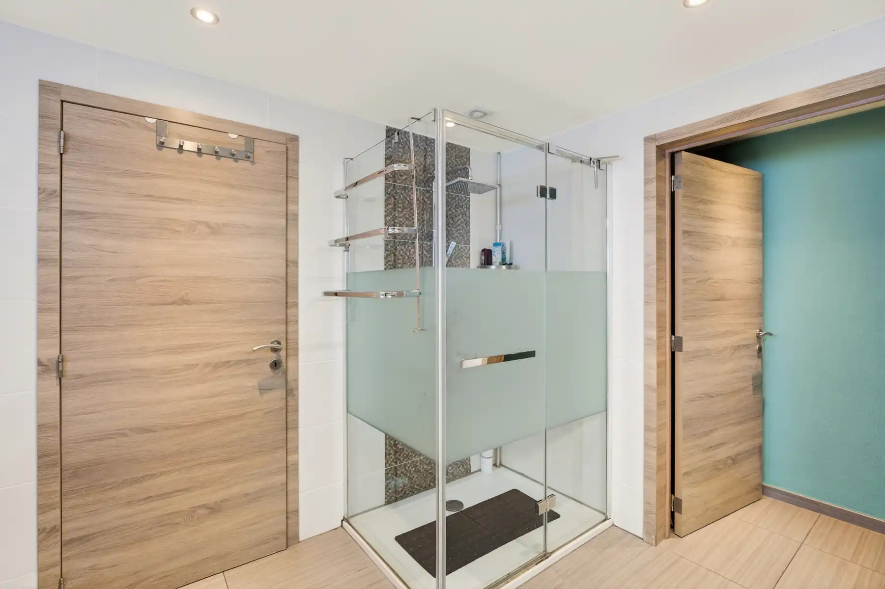 Instapklare en energiezuinige gezinswoning in Brakel! foto 4