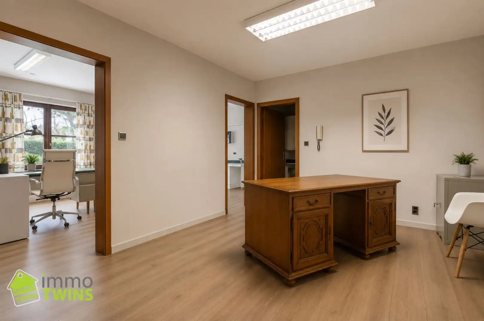 Uitzonderlijk ruime en veelzijdige praktijkwoning / cohousing met tal van mogelijkheden foto 23