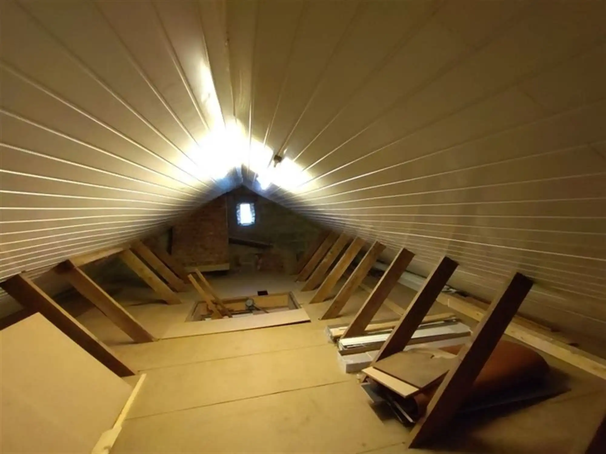 Halfopen-bebouwing in een rustige buurt foto 14