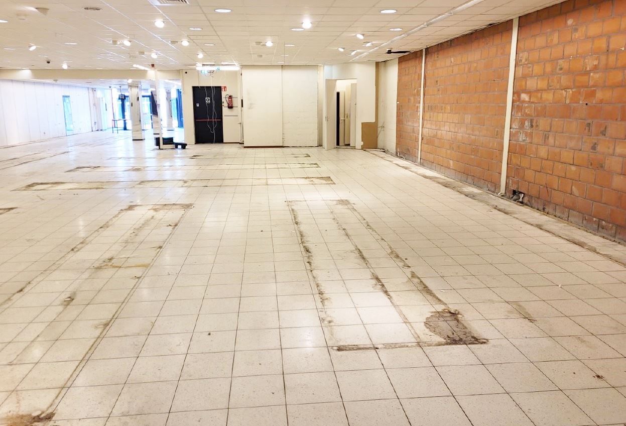 RUIM COMMERCIEEL GELIJKVLOERS PAUWENGRAAF foto 5