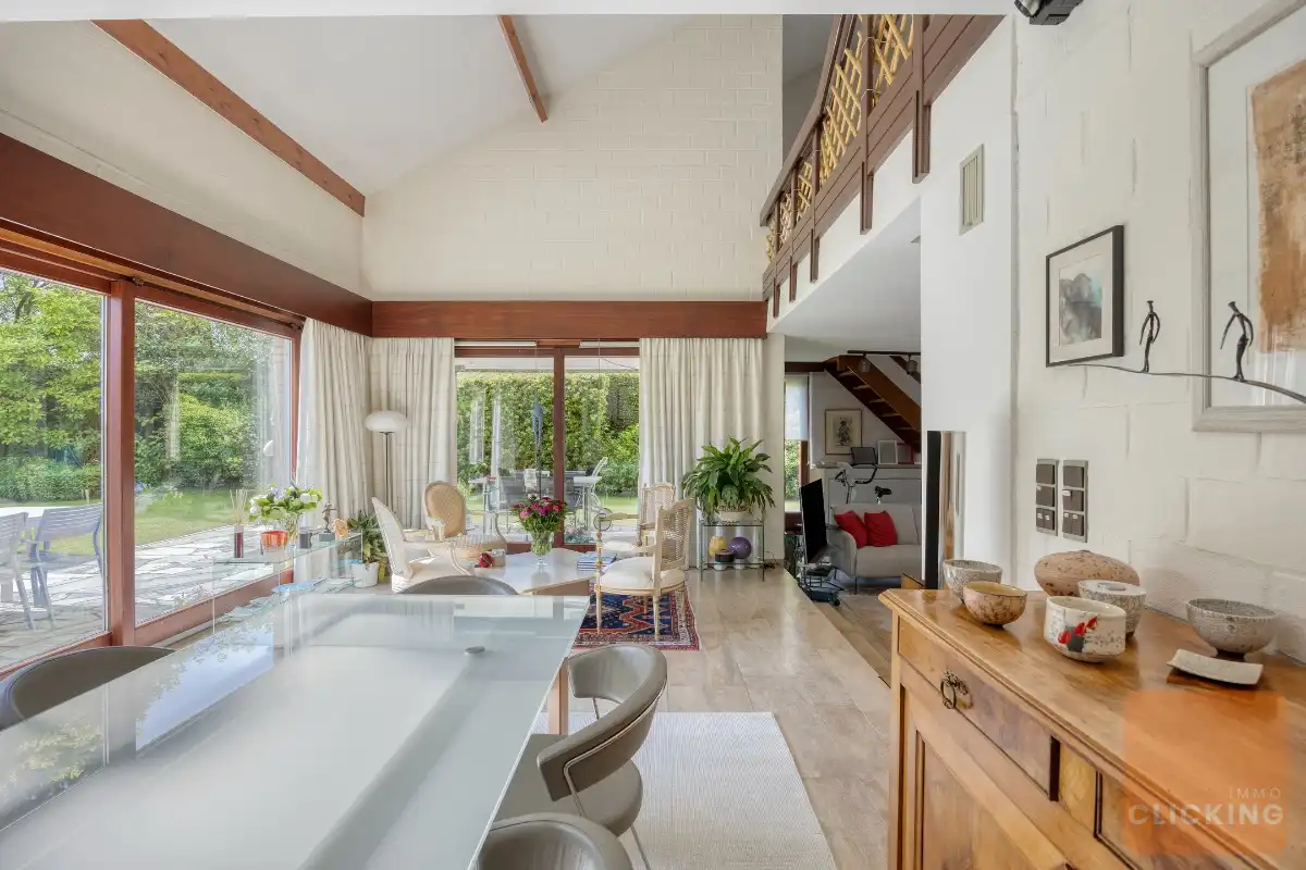 CHARMANTE VILLA MET ICONISCHE SEVENTIES–EIGHTIES SOUL foto 3