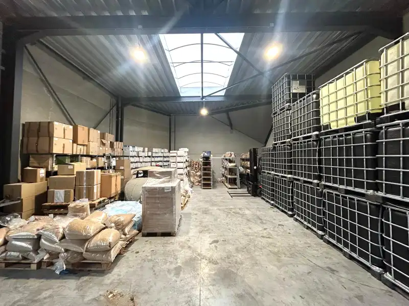 Magazijnruimte van 147 m² met 2 parkings – Sint-Amandsberg foto 3
