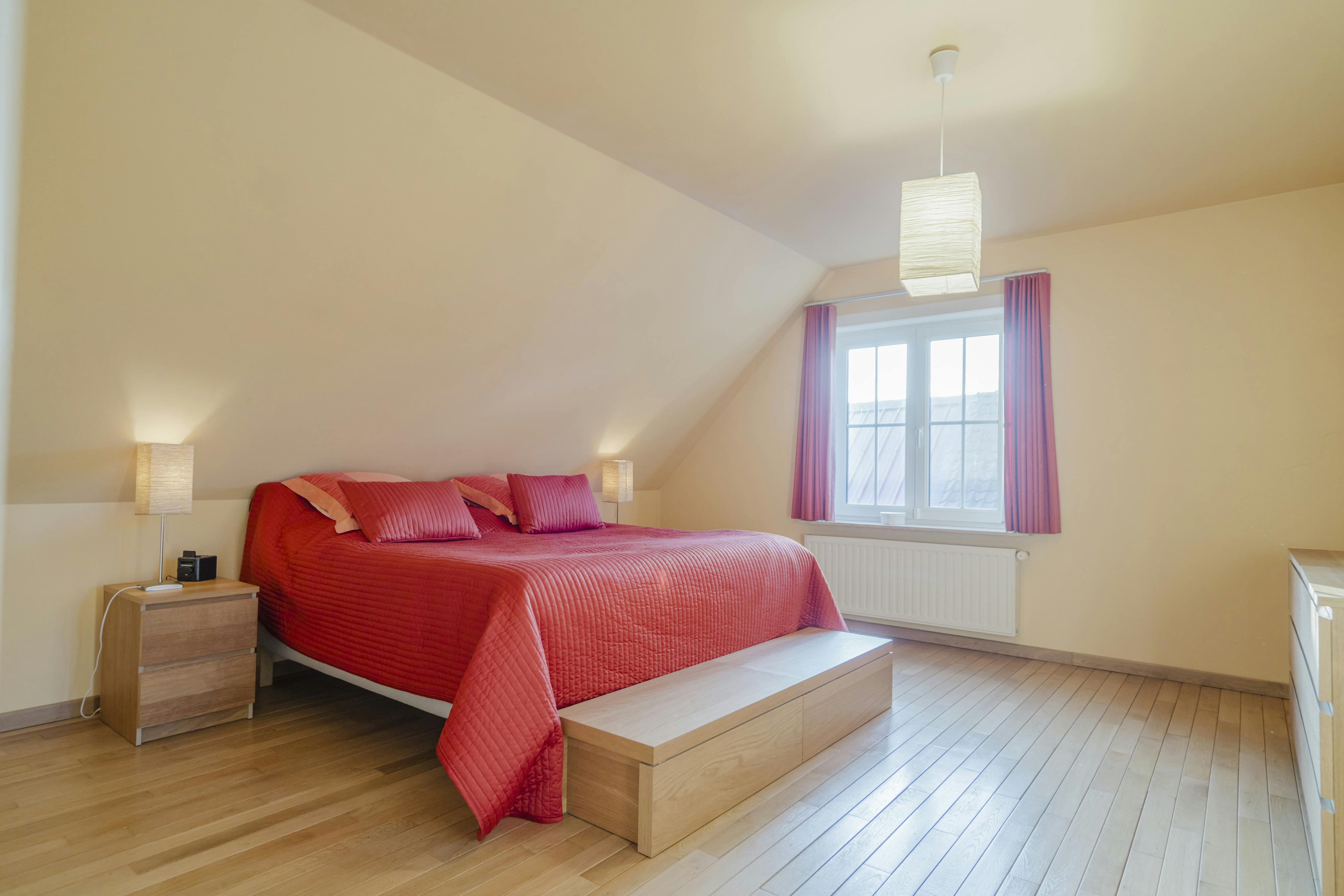 Villa met stallingen te koop op een ruim perceel van  10.026m² foto 11