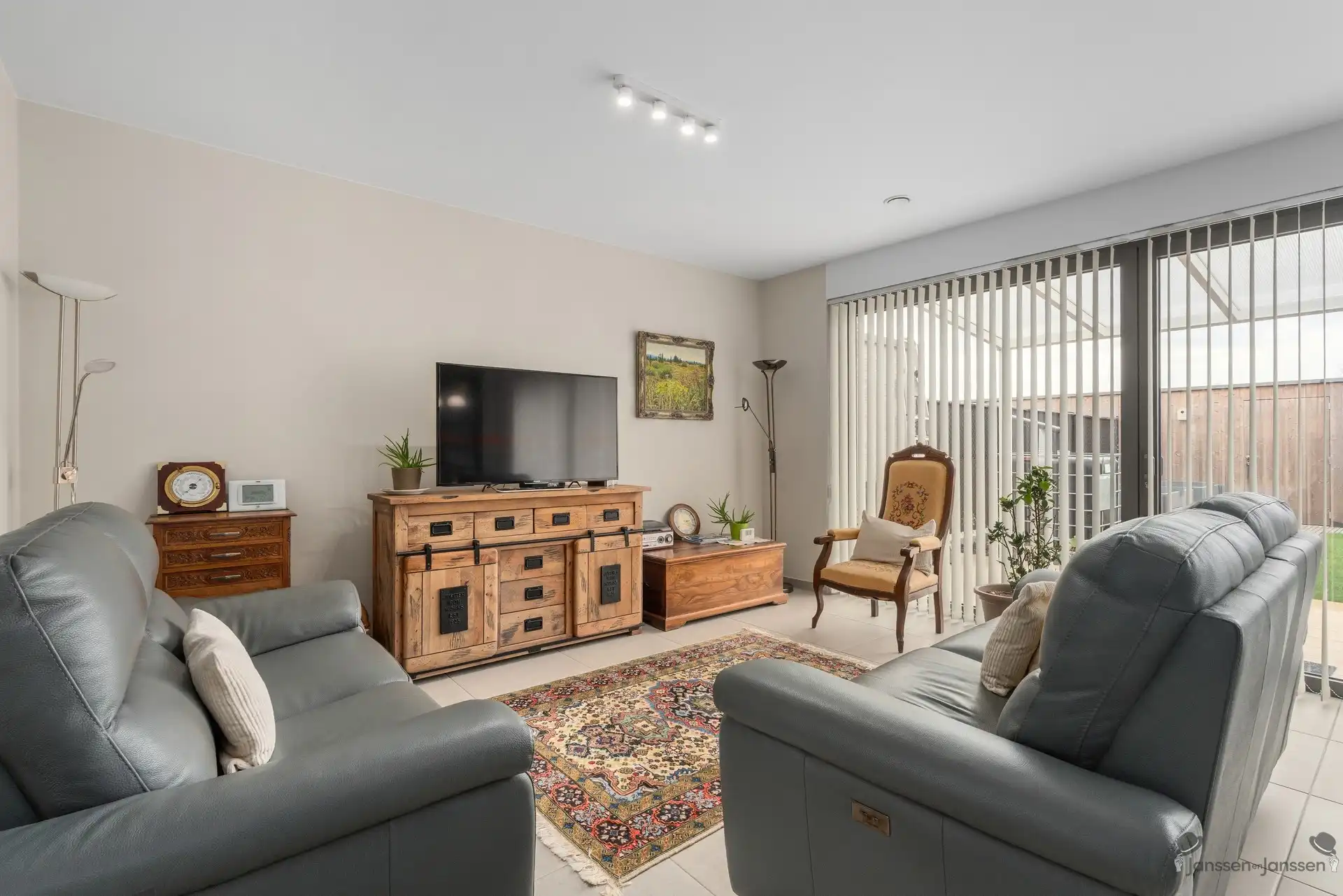 Nieuwbouwwoning met 3 slaapkamers foto 5