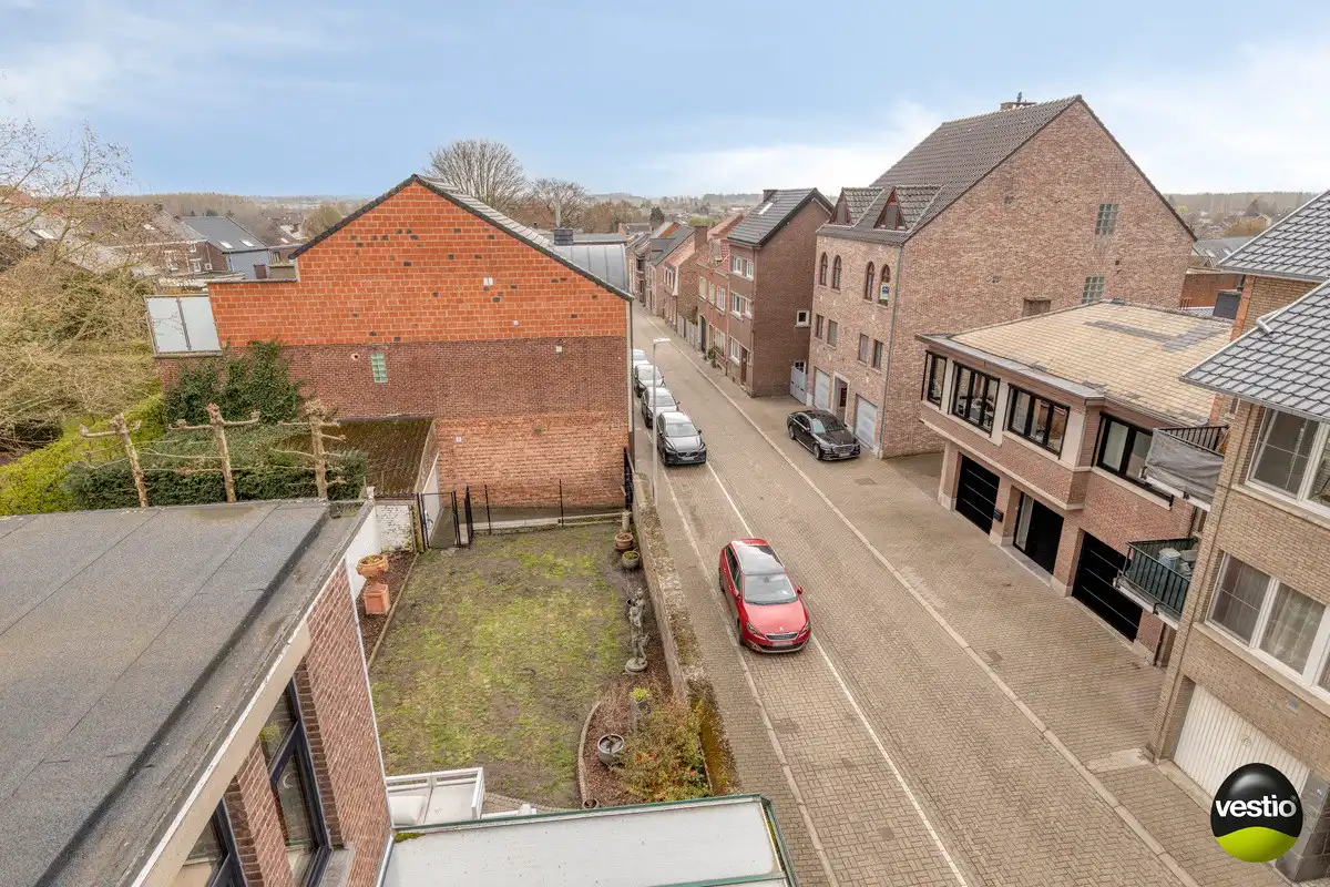 KARAKTERVOL VOLLEDIG GERENOVEERD STATIG HERENHUIS IN CENTRUM VAN TONGEREN. foto 50