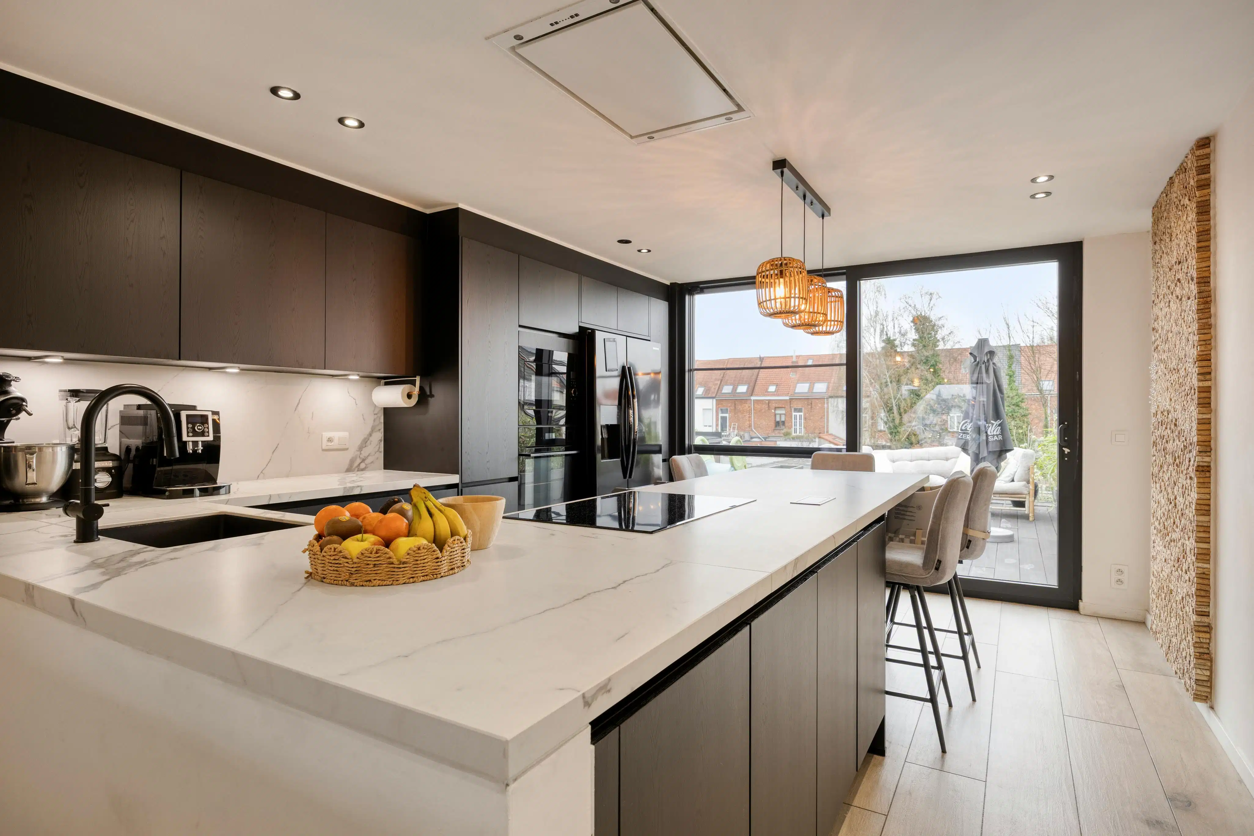 Stijlvol en praktisch gerenoveerd huis met garageopties  foto 6