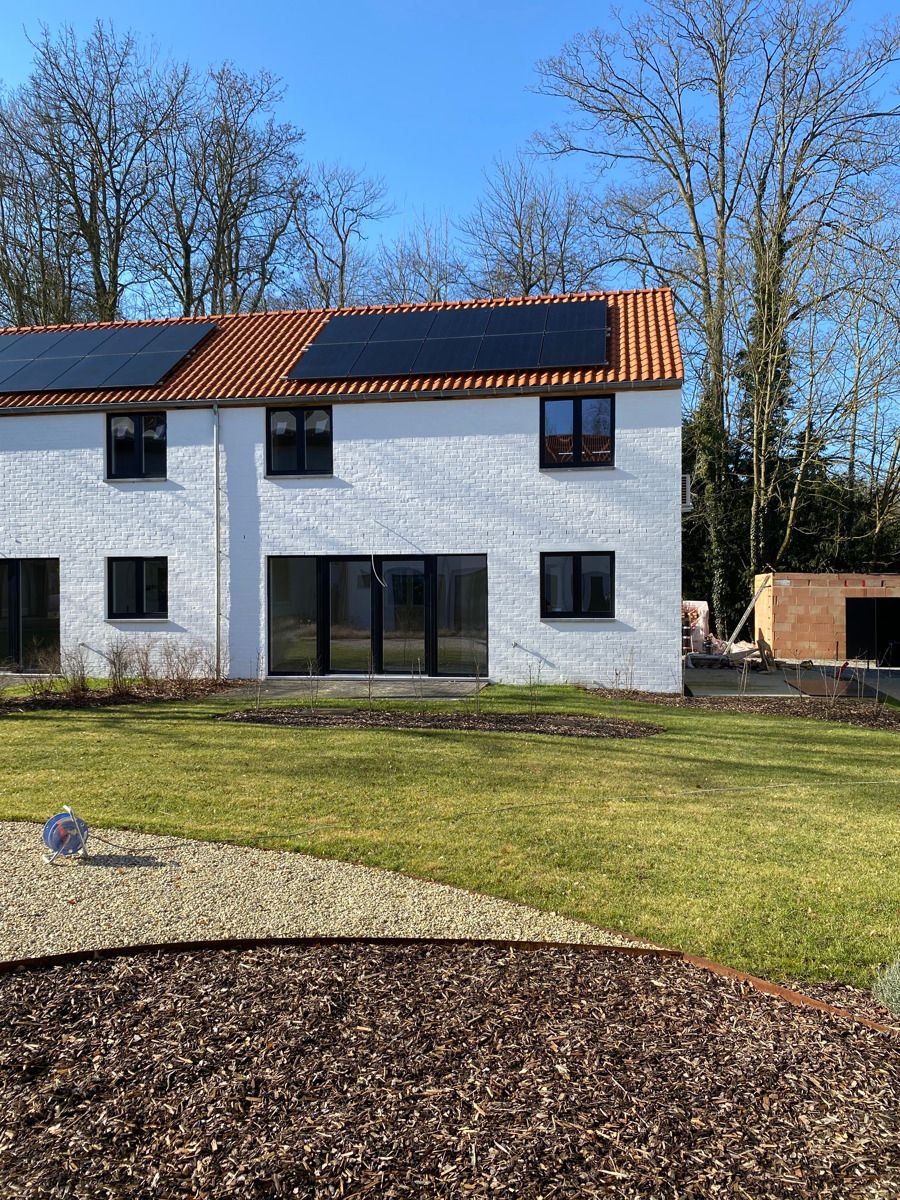 Nieuwbouwwoning in een uniek kader! 6%btw! foto {{pictureIndex}}