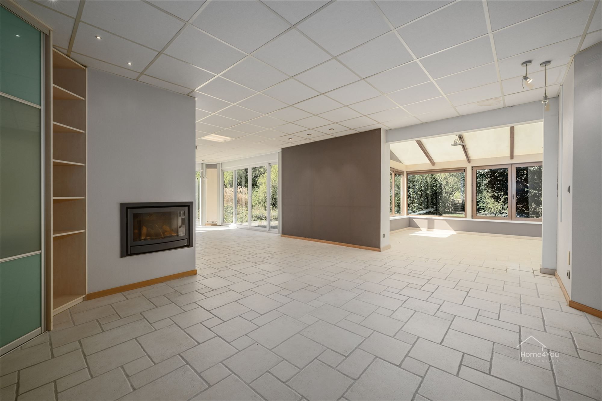  Multifunctioneel bedrijfsgebouw met toonzaal, magazijn, kantoren én woonst op toplocatie. foto 14