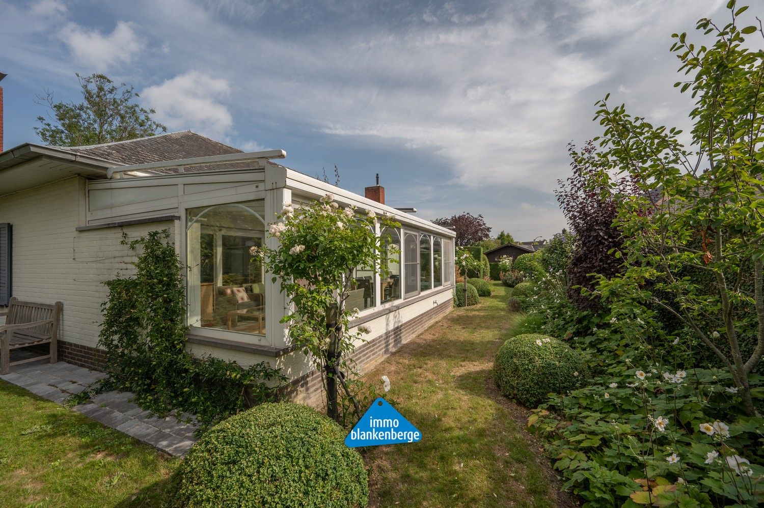 Ruime alleenstaande bungalow met tuin in rustige wijk foto 11