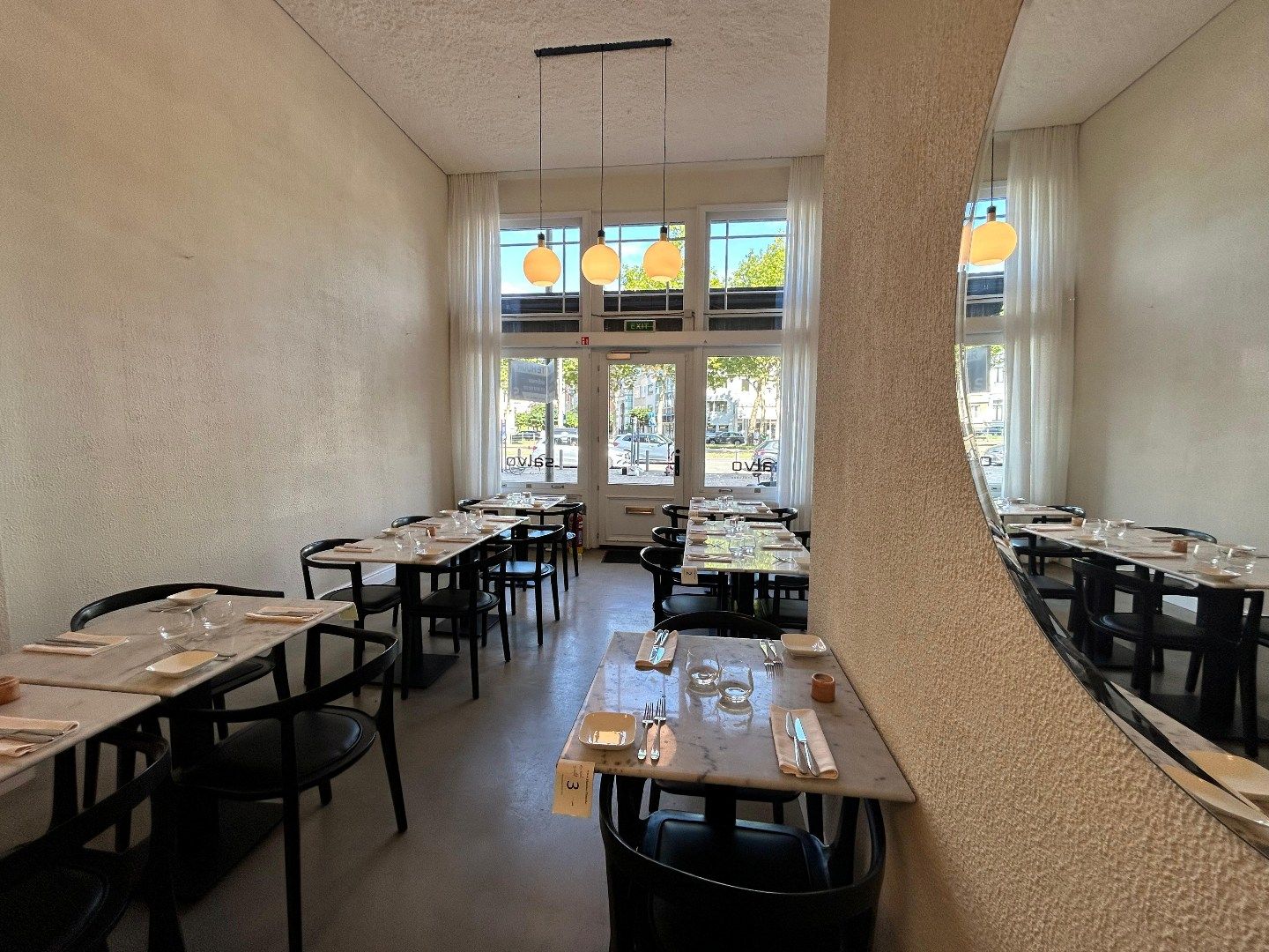 Handelsgelijkvloers te huur op toplocatie foto 3