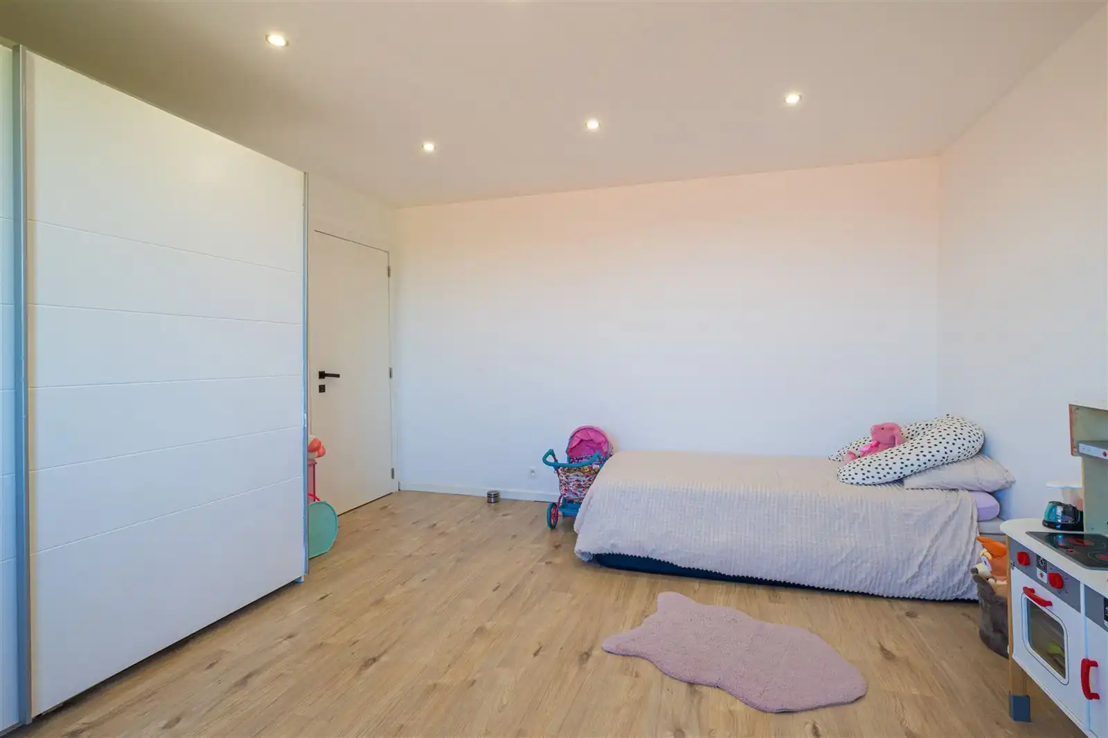 Huis met tuin op toplocatie! foto 17