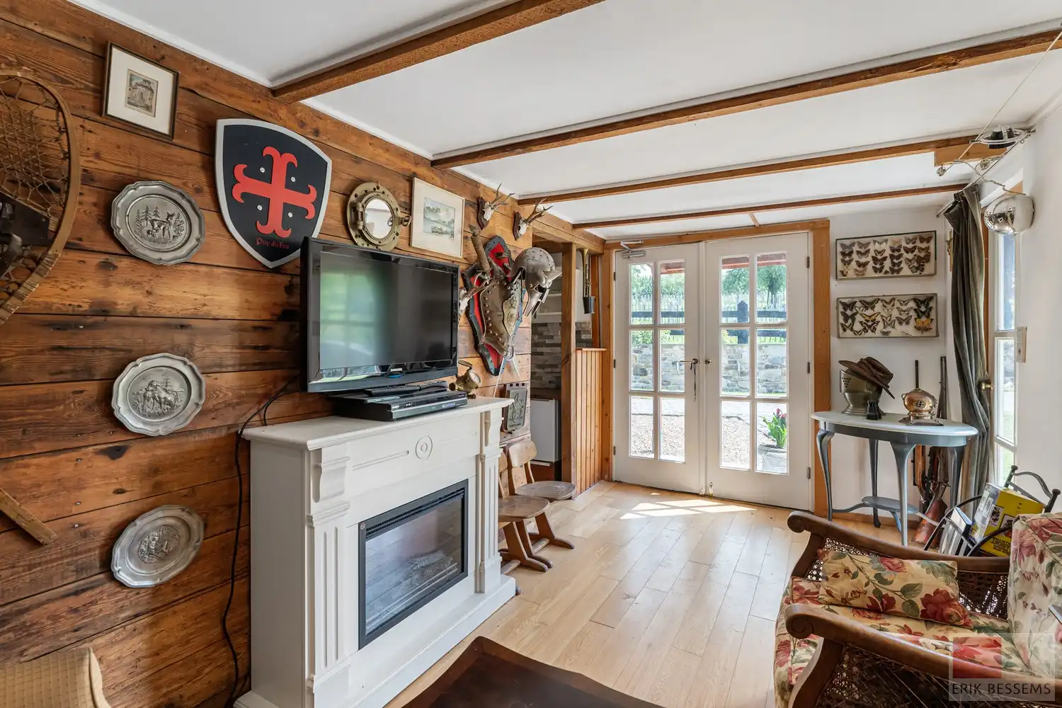 Prachtig gerenoveerde woning/landhuis (van 2011 t.e.m. 2025) gelegen op een ruim perceel van maar liefst circa 6000m2 foto 27