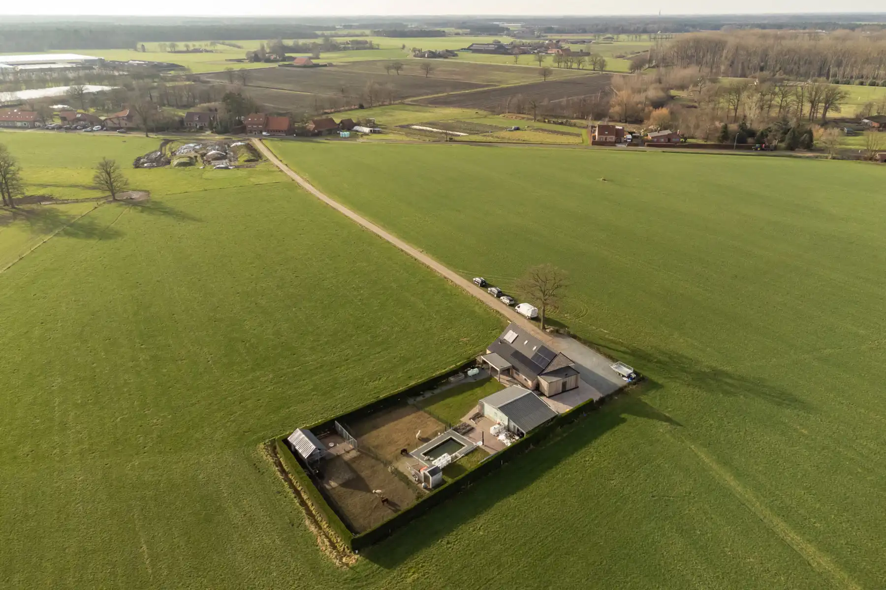 Gerenoveerde vrijstaande woning met 3 slaapkamers op een unieke locatie in Merksplas. foto 26