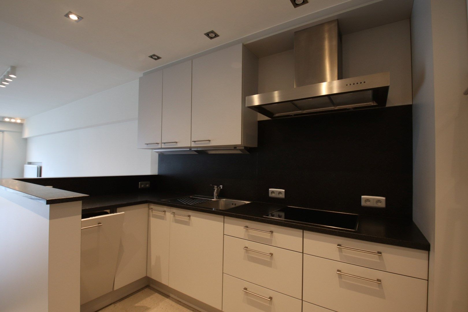 Zongericht appartement Nellenslaan foto 4