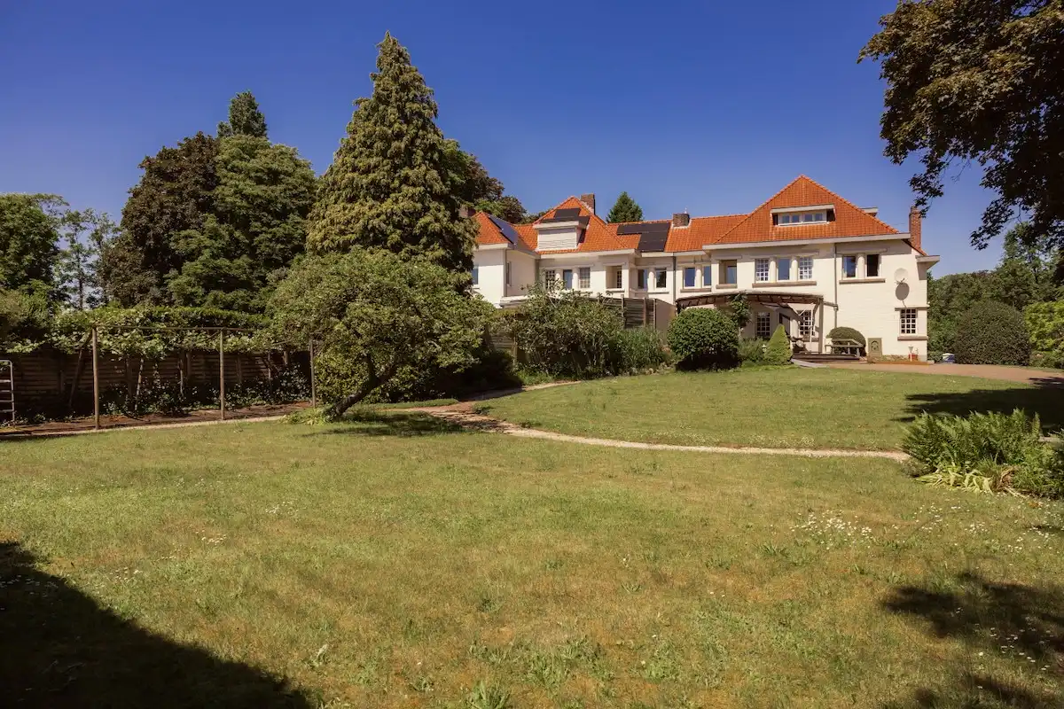 Karaktervolle ingenieursvilla op toplocatie in Zwartberg – uniek wonen nabij La Biomista foto 5