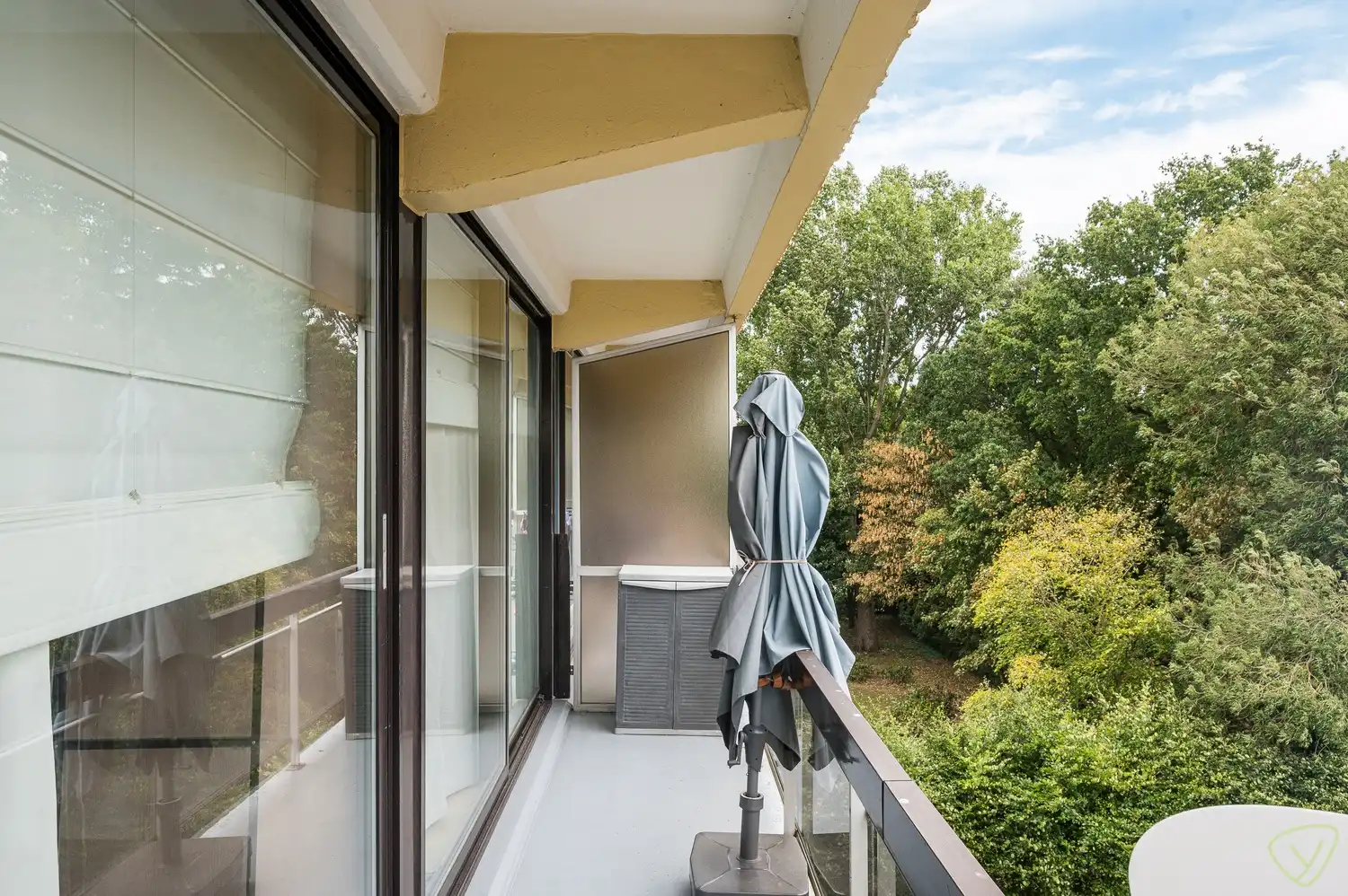 Lichtrijk appartement met twee terrassen en prachtig vergezicht in Eeklo foto 16