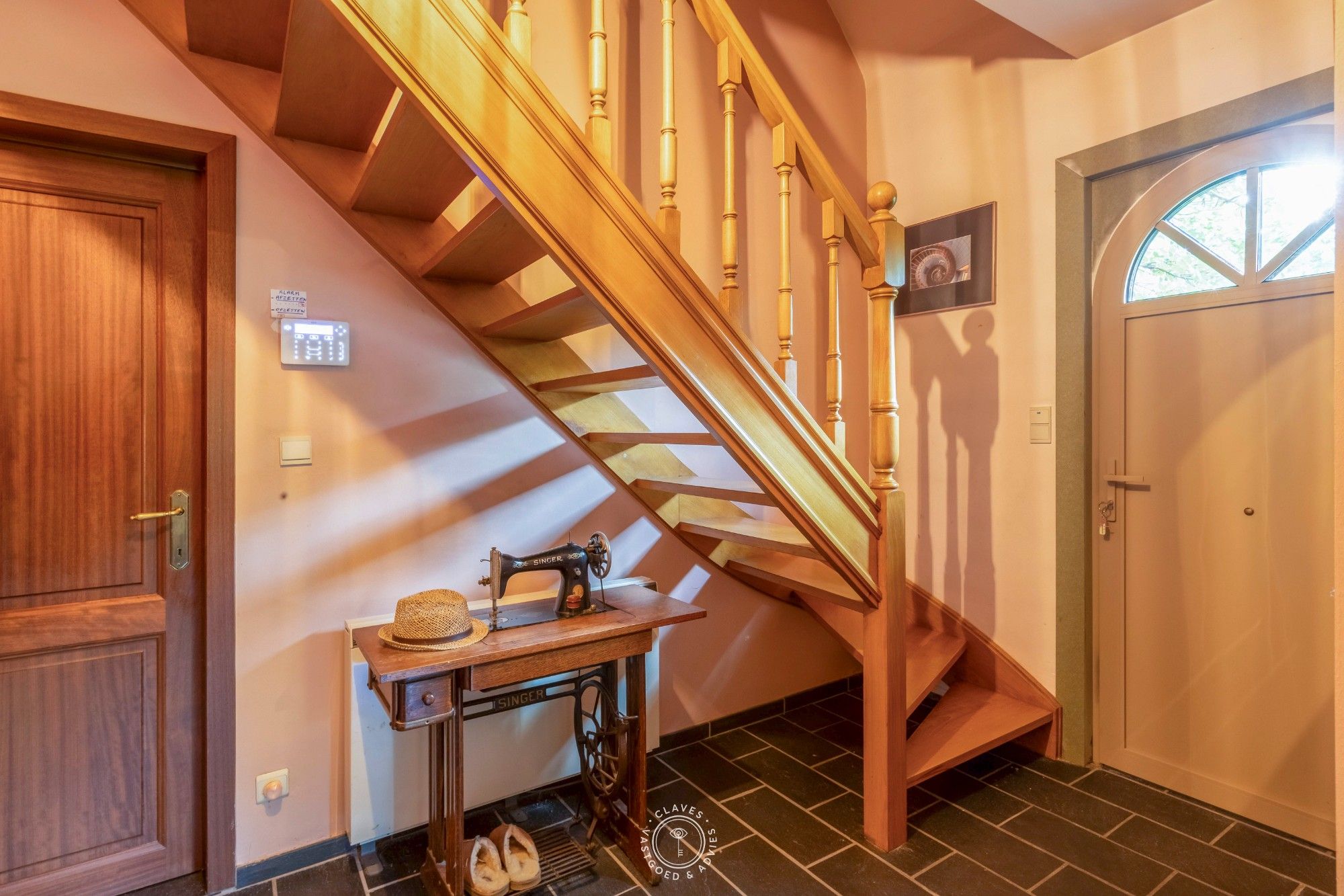 Charmante woning op een welgelegen locatie in Sinaai-Waas foto 13