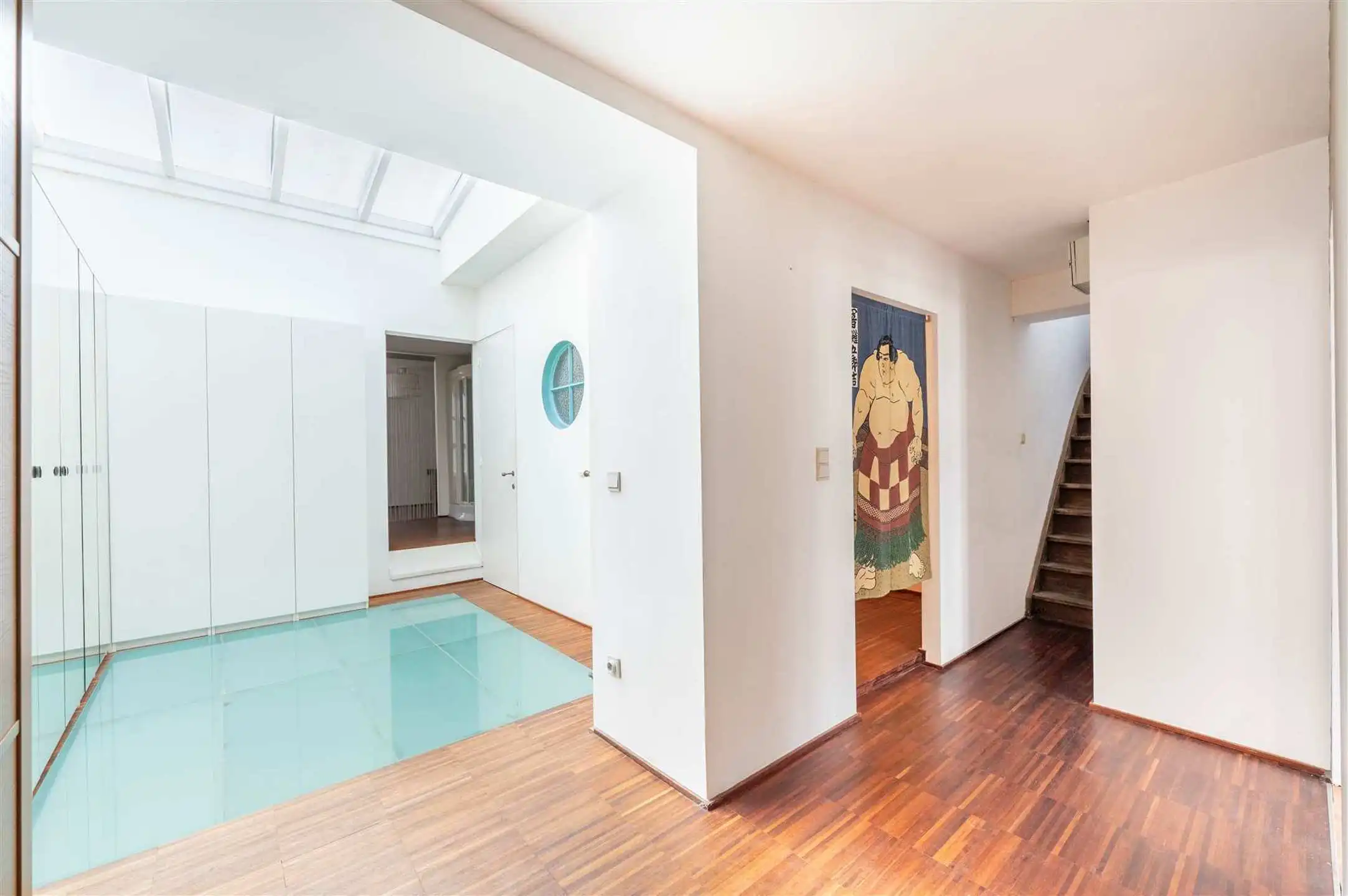 Herenhuis met zuidgerichte tuin en terras in het historisch centrum foto 26