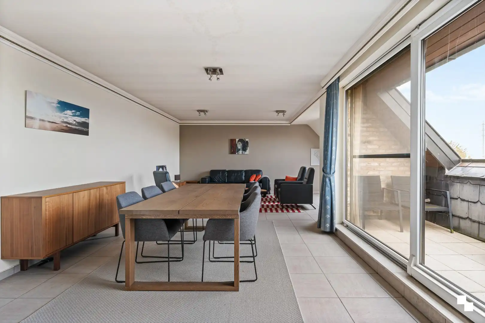 Ruim duplex appartement met garage nabij hartje Lendelede foto 2