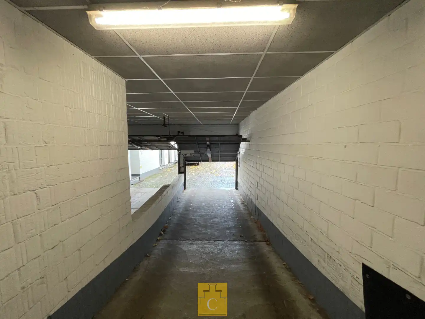 Garagebox op toplocatie vlakbij de Noordzandstraat foto 4