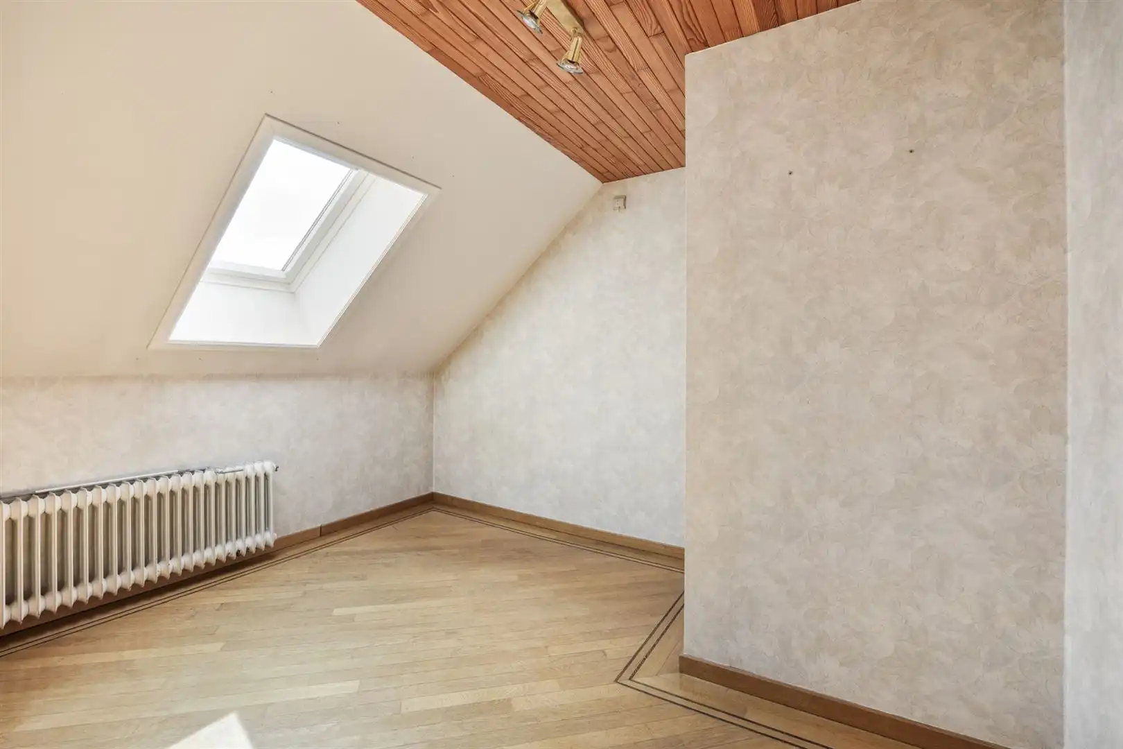 TE KOOP: Woning met handelsruimte en appartement in Eksel! foto 32