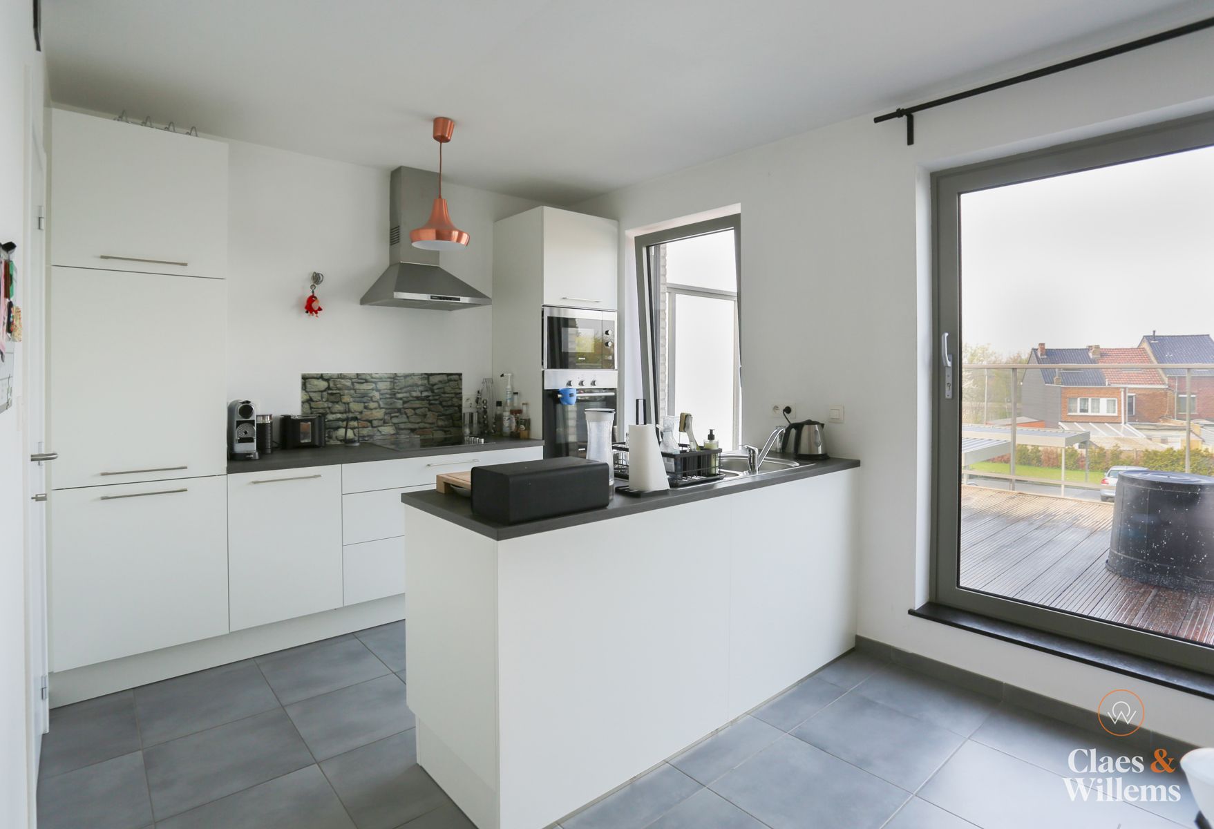 Ruim en lichtrijk duplex met staanplaats in Buizingen foto 5