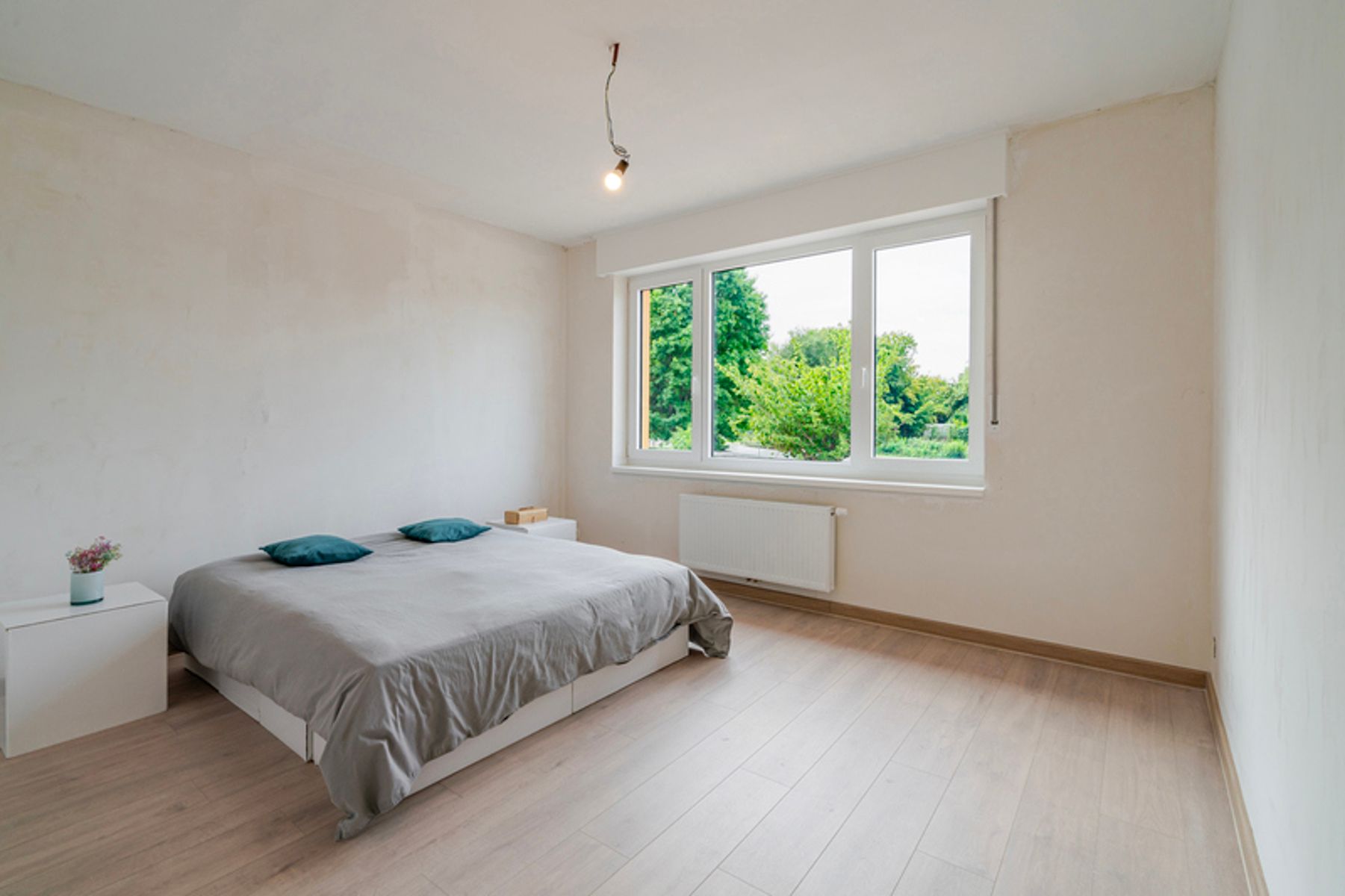 Gerenoveerde gezinswoning met 4 slpk aan station van Beernem foto 17