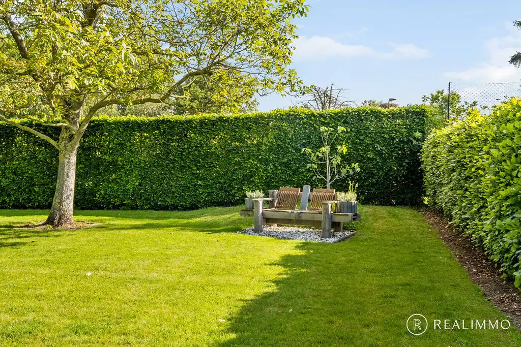Alleenstaande instapklare woning op 1.483 m² in rustige ligging te Deerlijk! foto 15