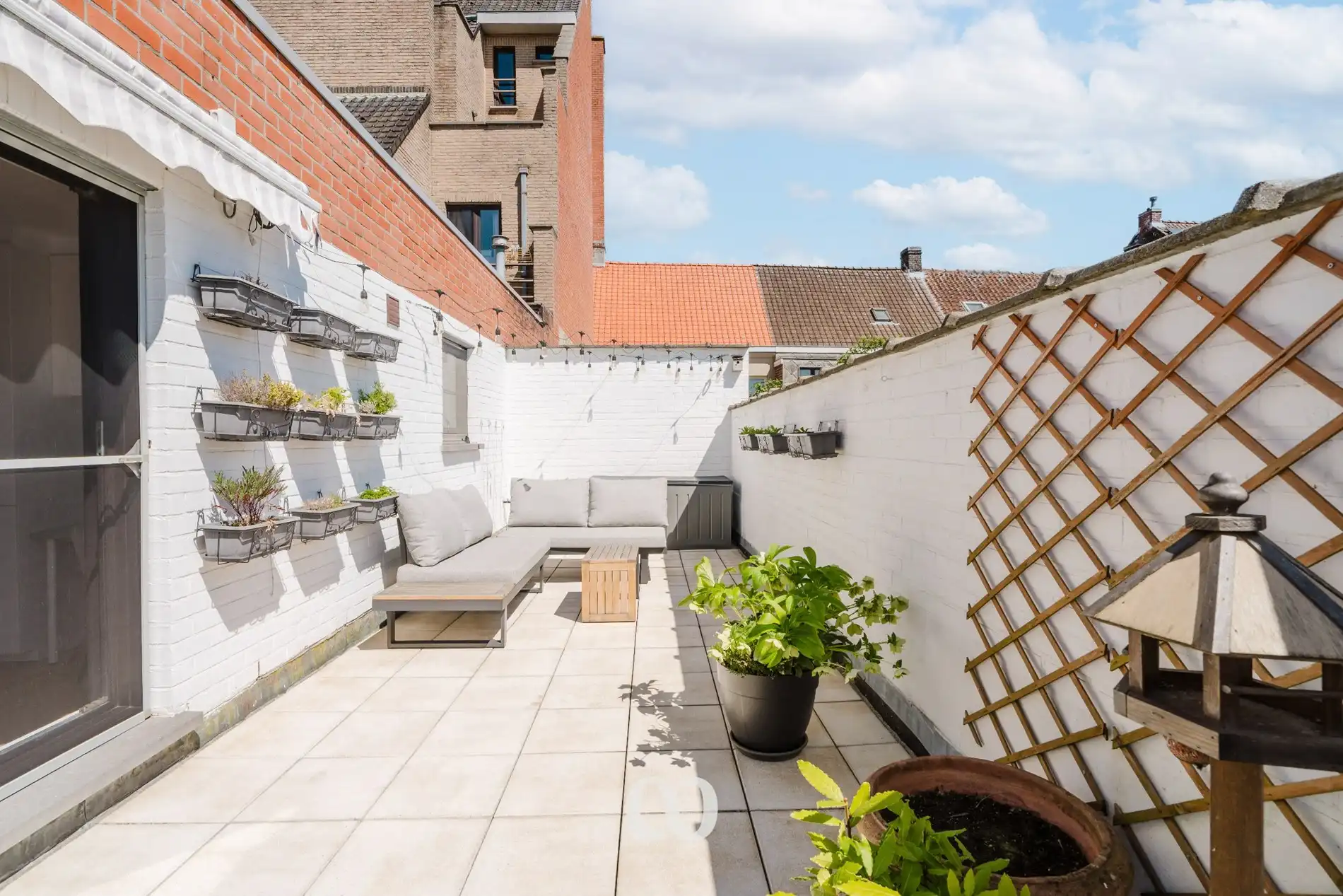 Instapklaar appartement met groot terras foto 14