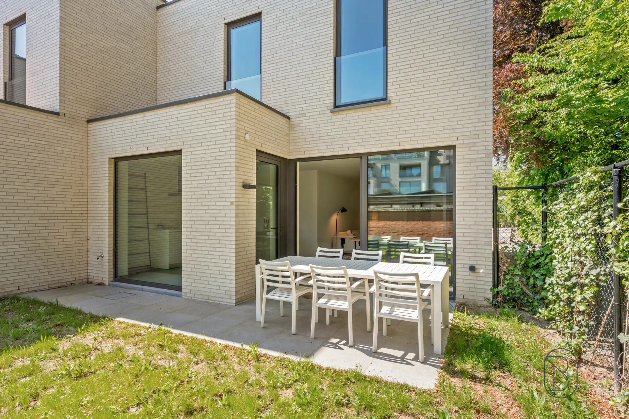 Kwalitatief afgewerkte nieuwbouw met 3 slk, E-peil 0. foto 17