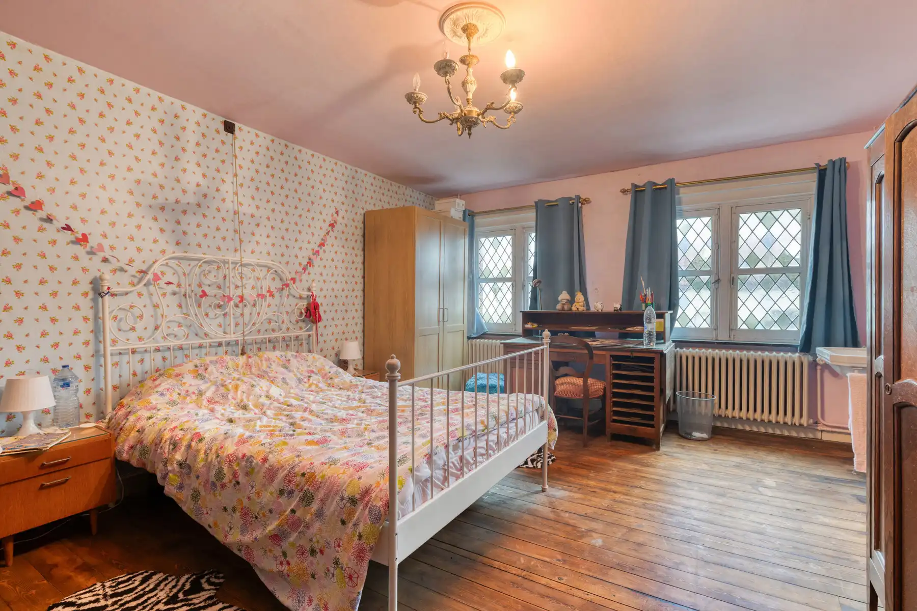 Neogotisch herenhuis op uitzonderlijke locatie foto 20