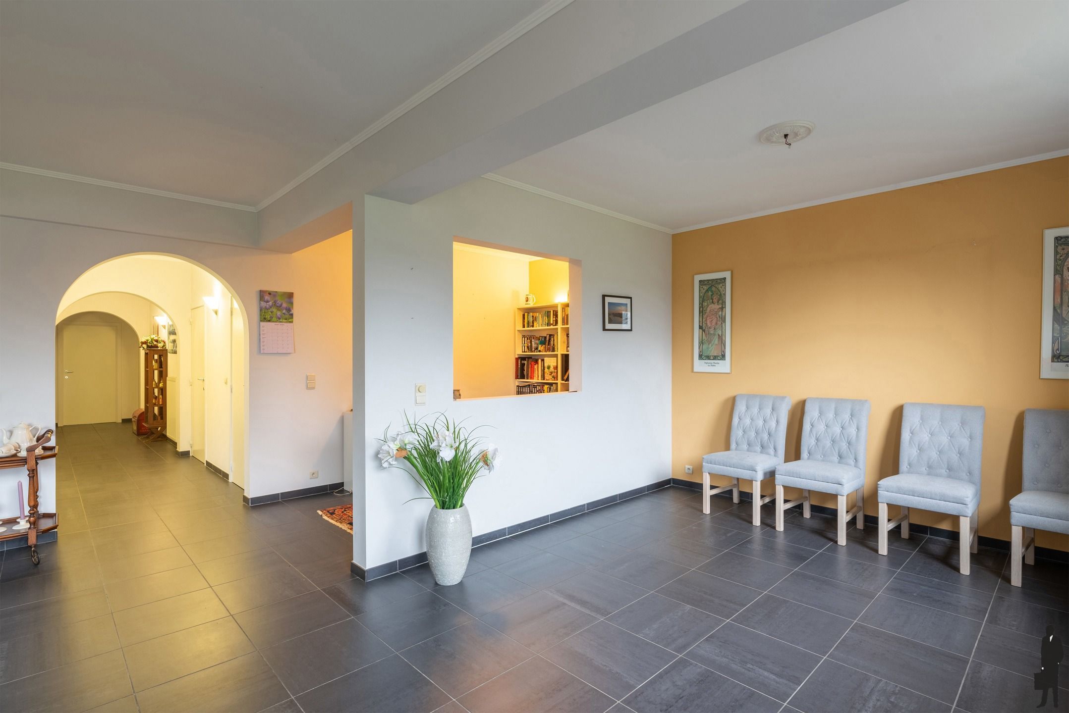 Ontdek dit uitzonderlijk ruime en goed gelegen appartement in het hart van Hoogstraten. Met een royale woonruimte van maar liefst 80 m² foto 19