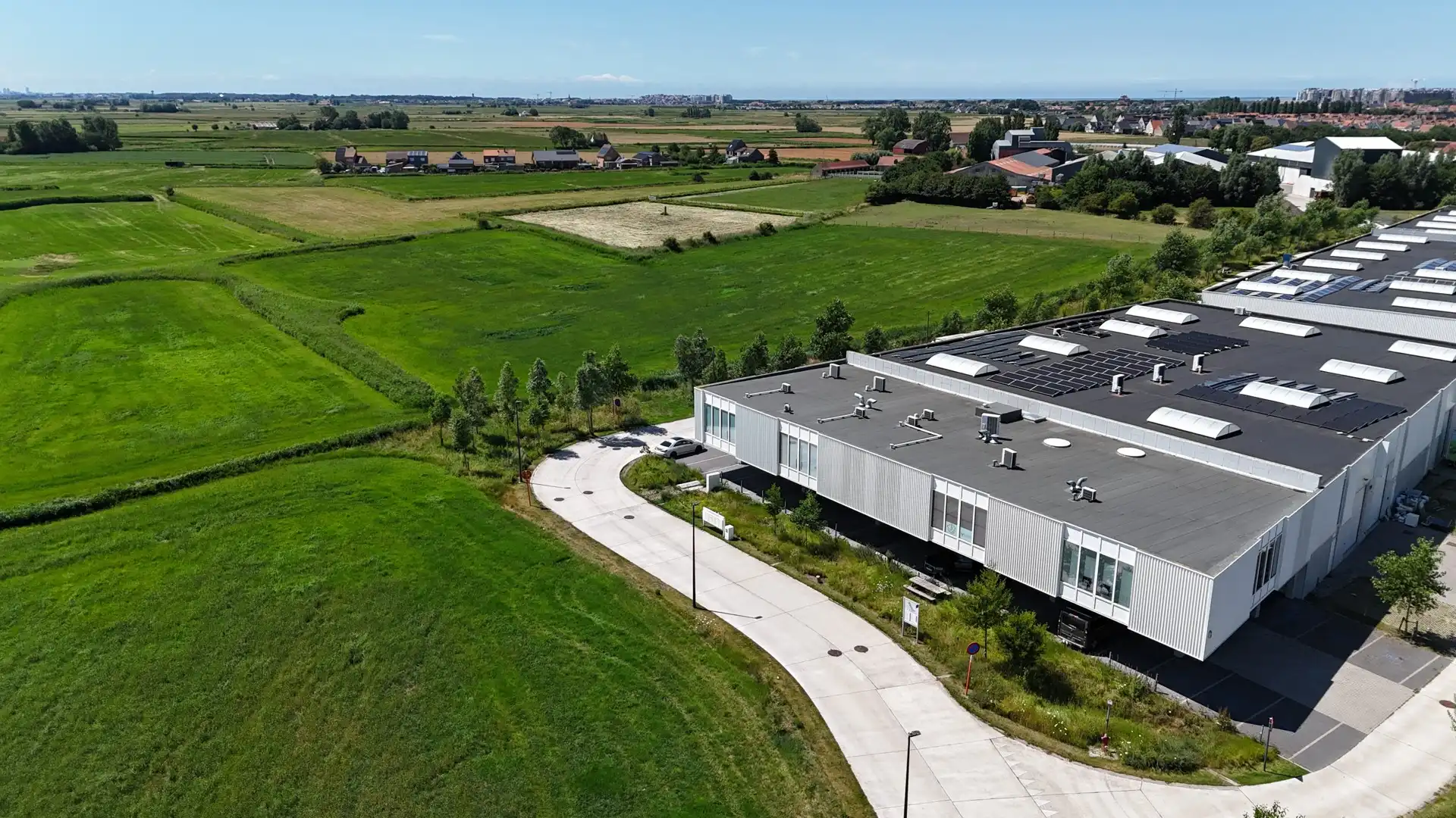 Nieuwe kantoorruimte van 177 m² in Blankenberge foto {{pictureIndex}}