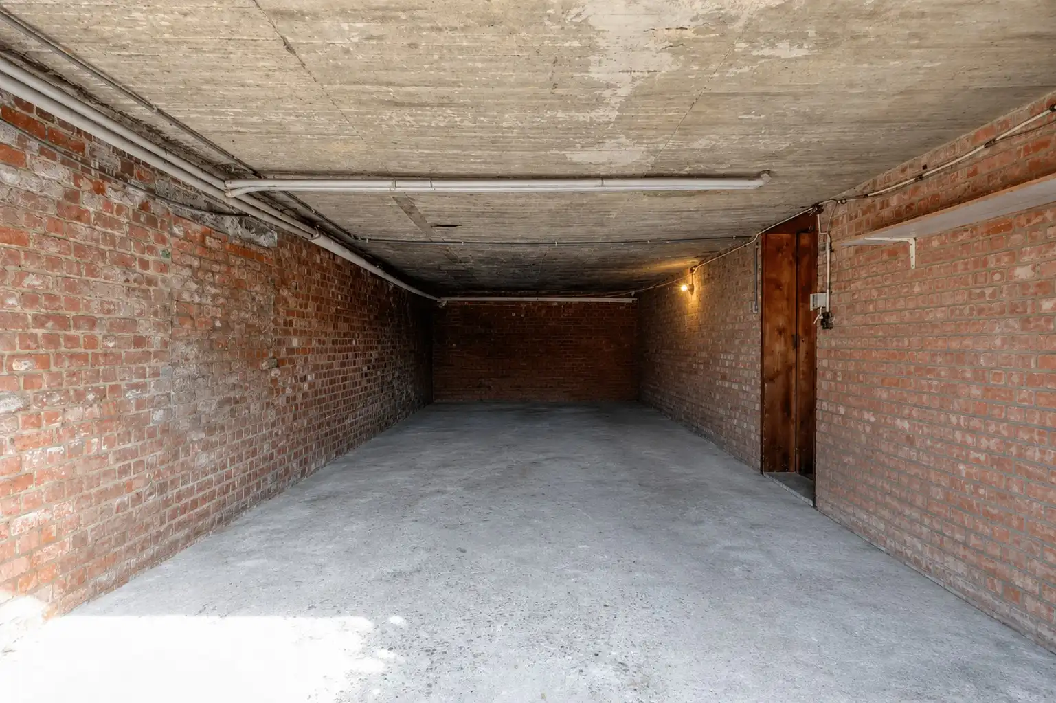 Gelijkvloerse woning met 3 slpks op een uniek perceel van 2.164 m² nabij de Markt !  foto 16