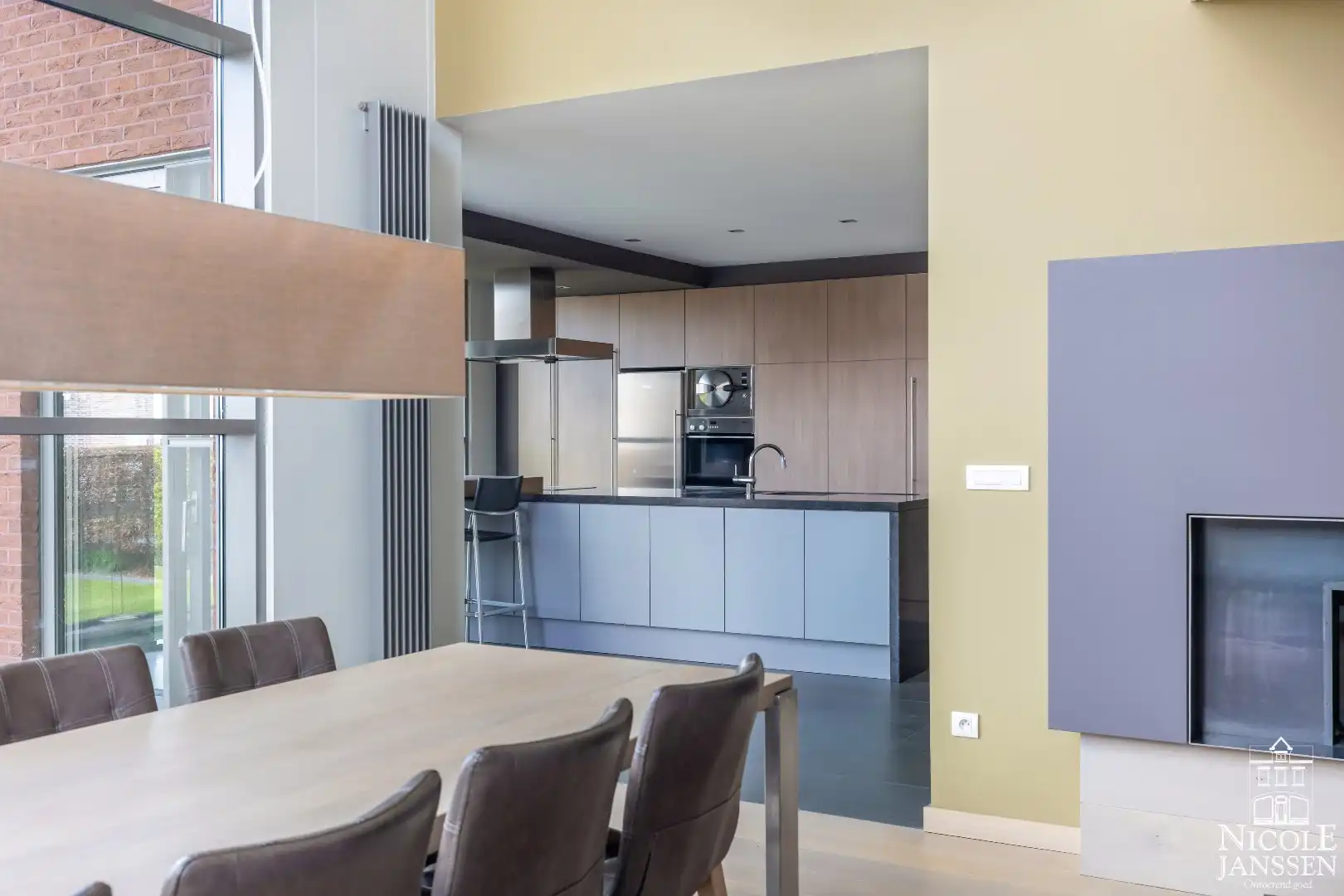 Zeer moderne en luchtige woning met twee slaapkamers gelegen op een rustige locatie foto 8