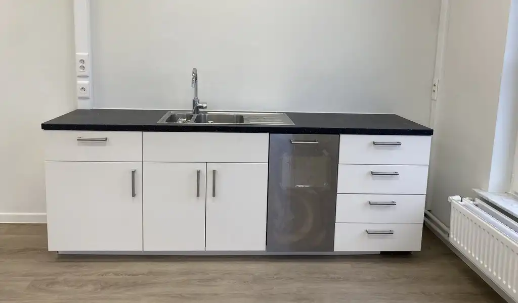 Gerenoveerde kantoren met zicht op water te huur in Gent foto 11